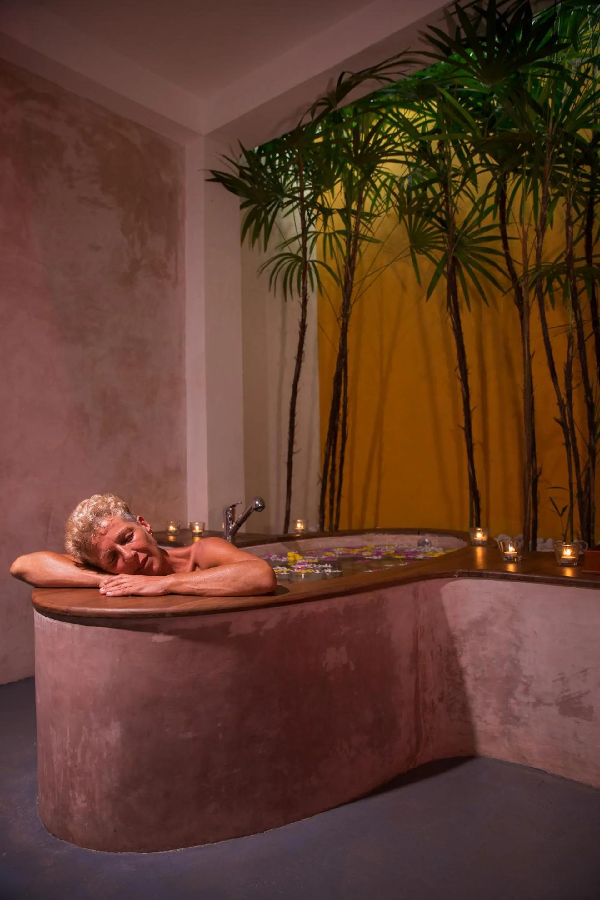 Massage in Sri Sharavi Beach Villas & Spa - with 43 metre saltwater infinity pool