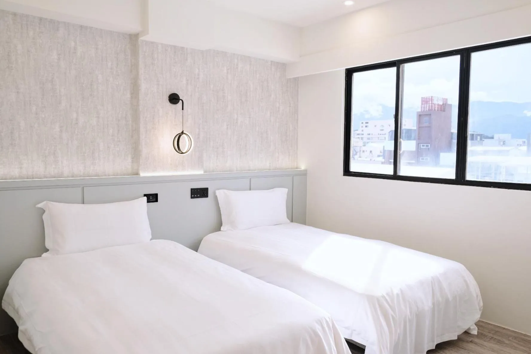 Yoai Mountain Roam Hotel