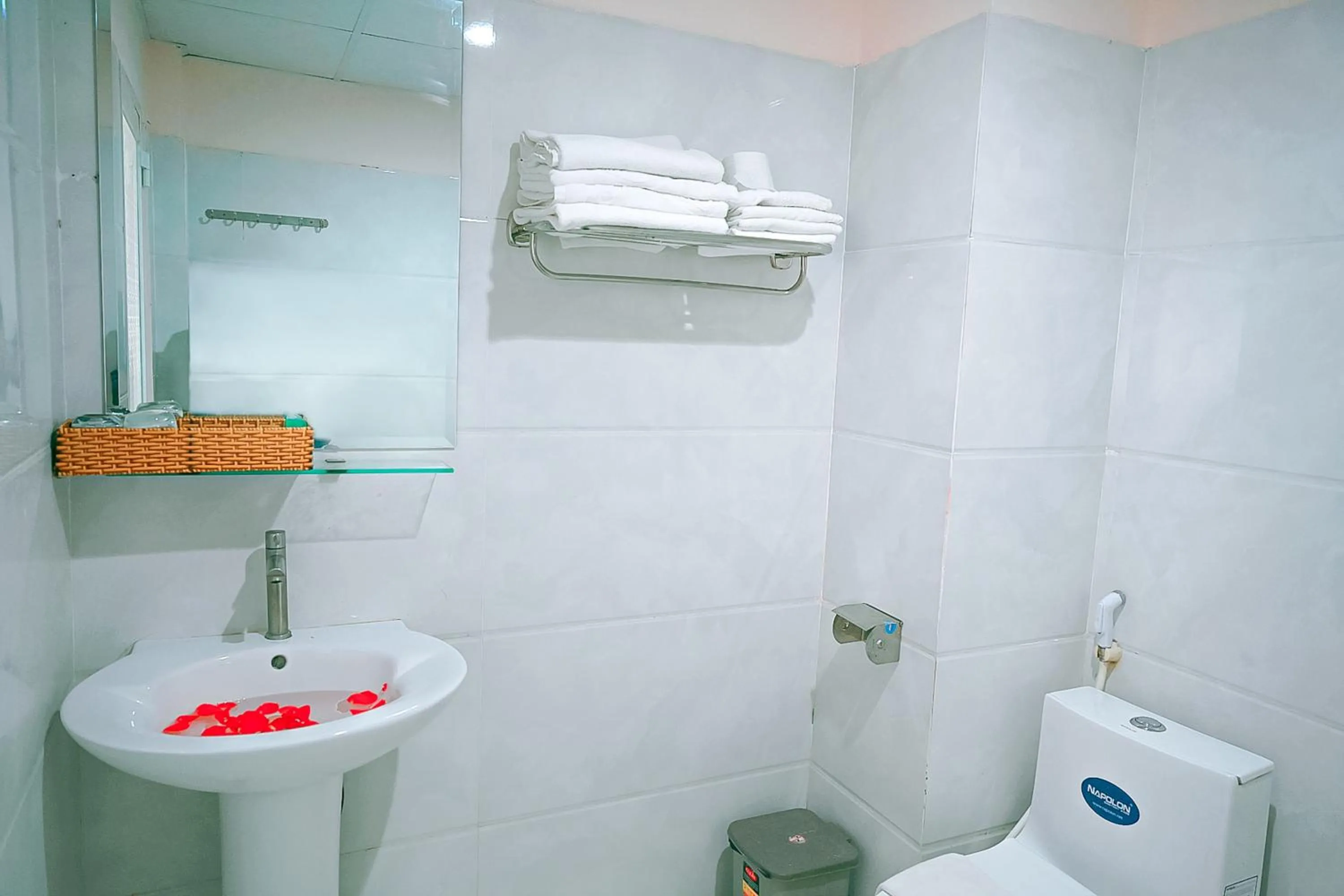 Shower in Ngọc Hân Hotel By The Moment
