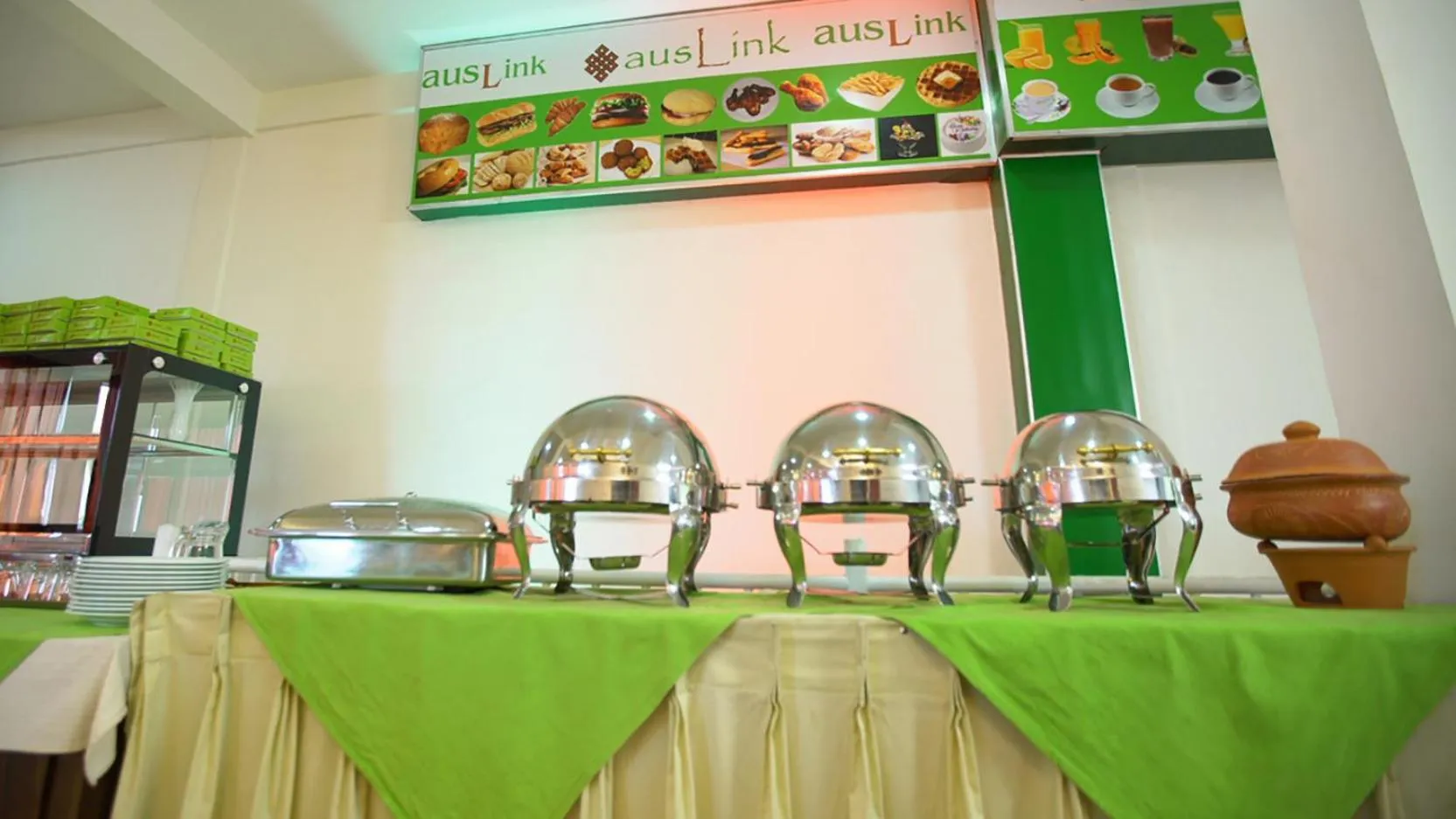 Breakfast in Auslink Hotel