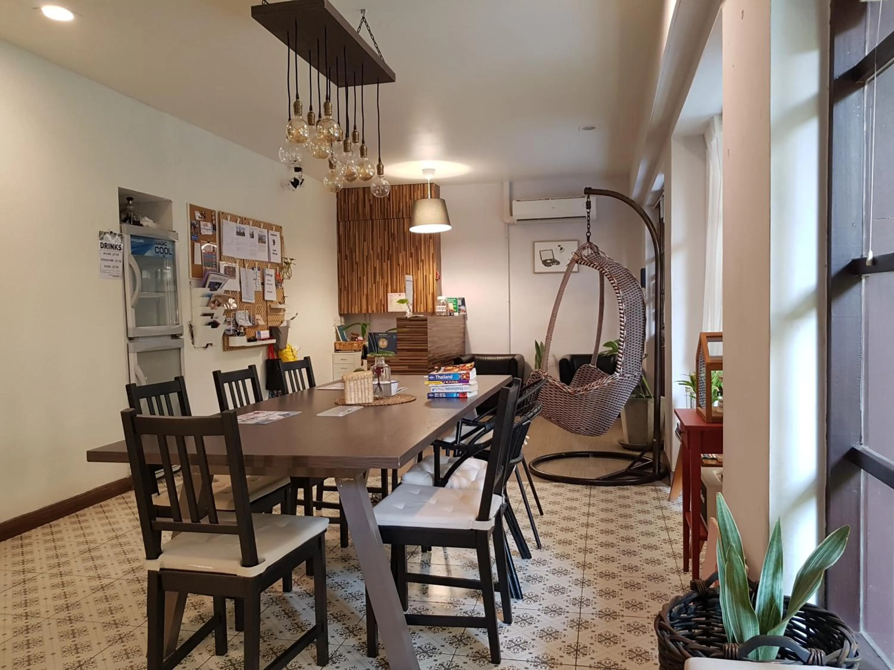 Dining area in Cooper