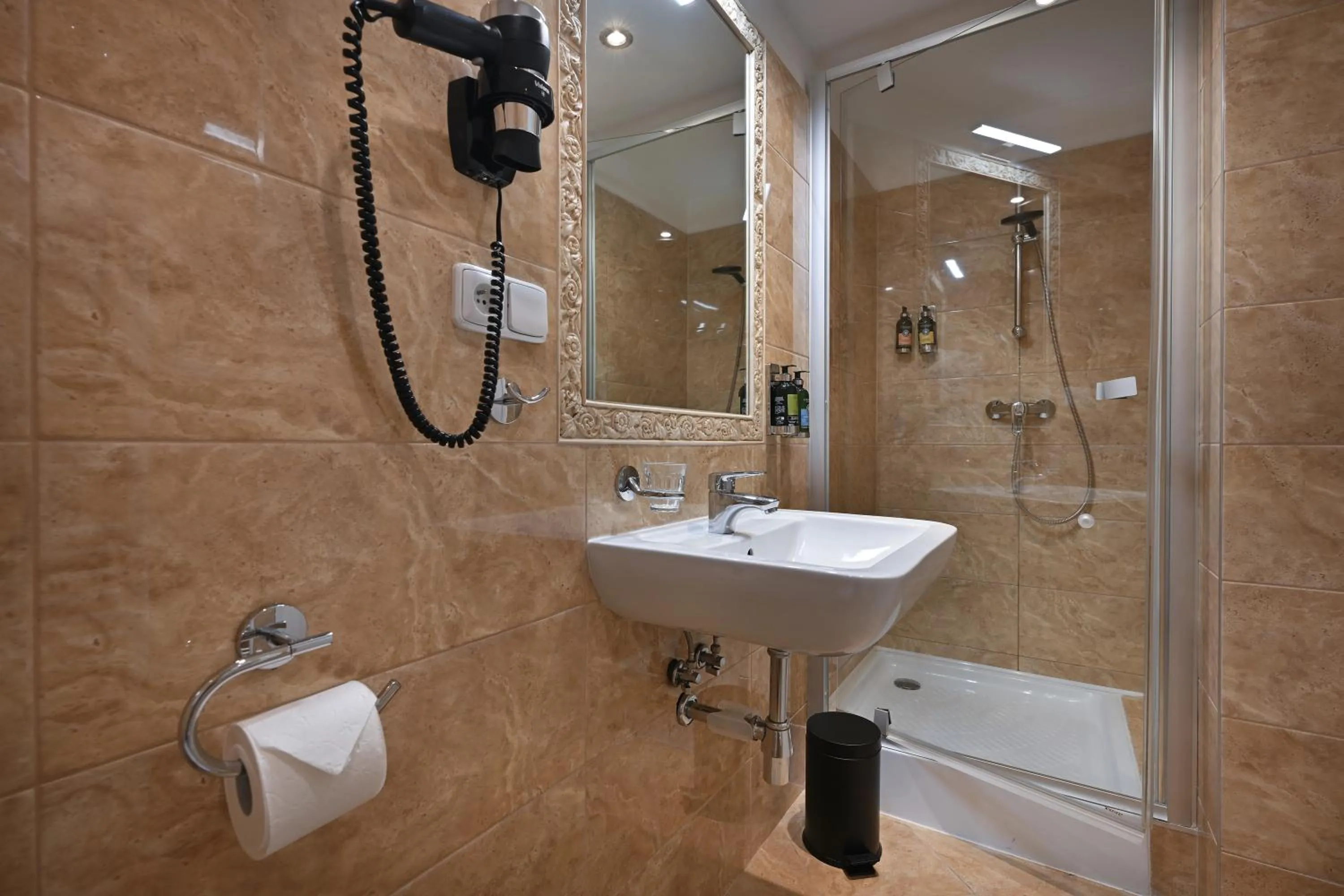 Shower in Boutique Residence by Little King