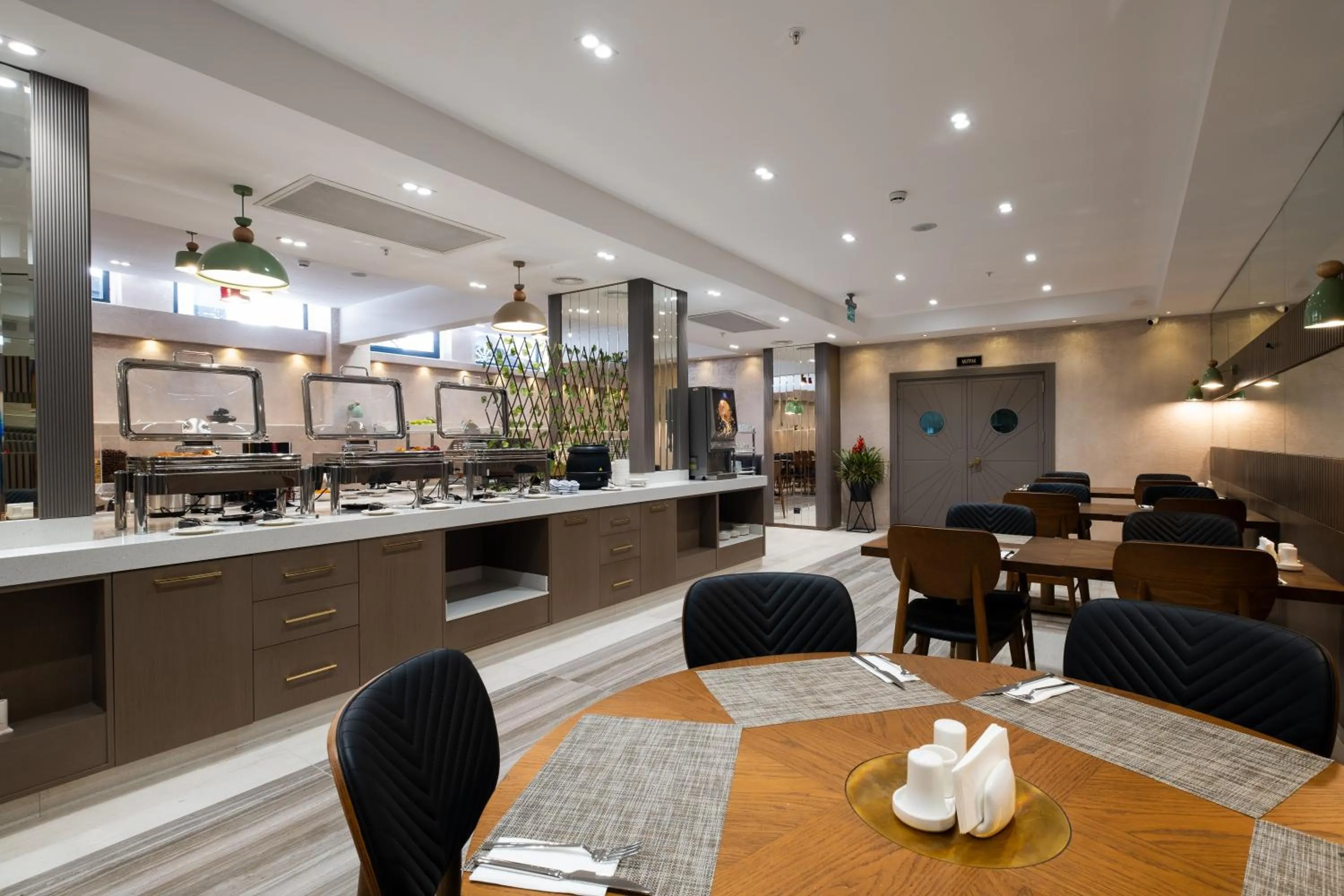 Restaurant/places to eat in Buke Hotel Bomonti