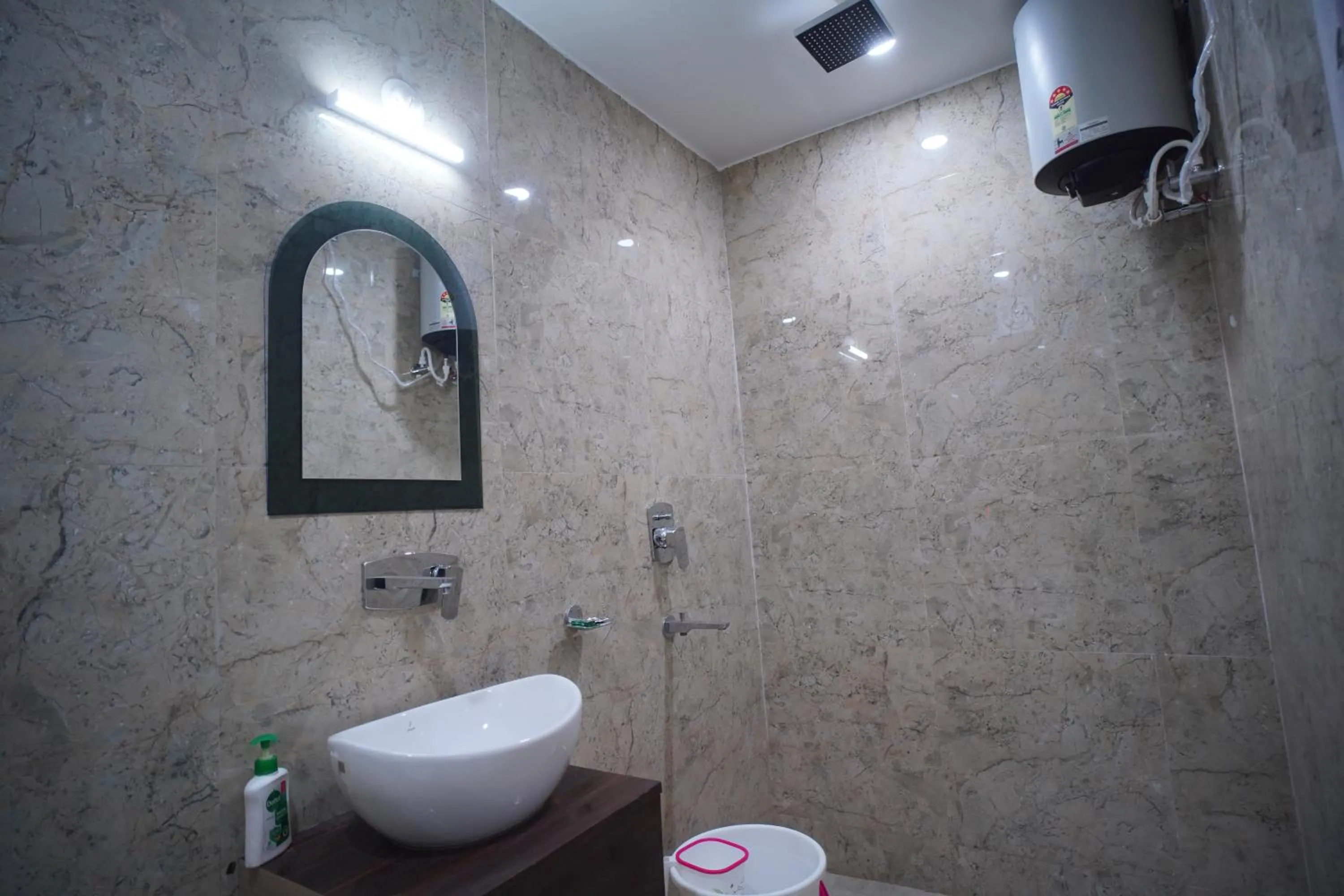 Bathroom in Hotel Asha Inn