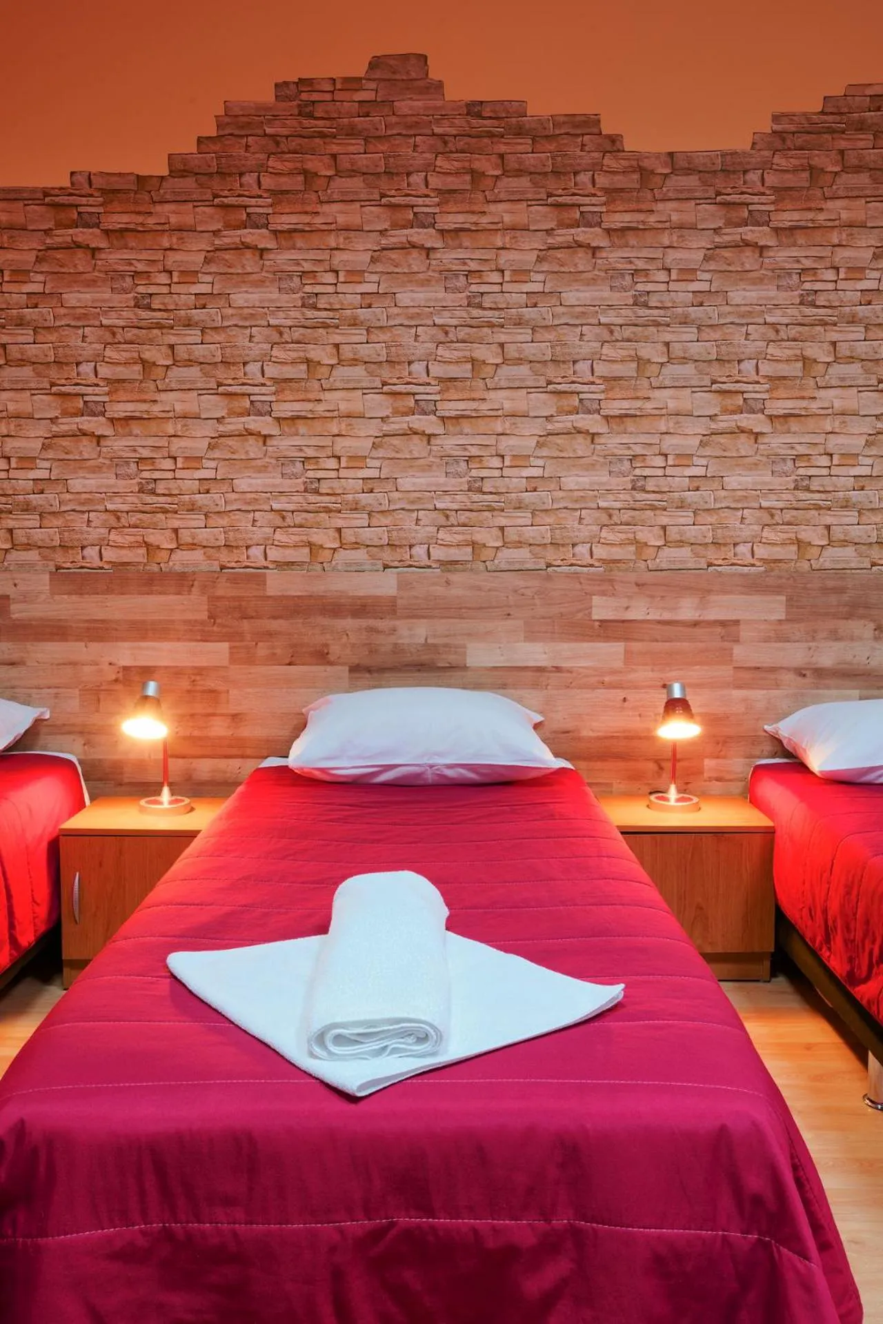 Photo of the whole room, Bed in Guesthouse32