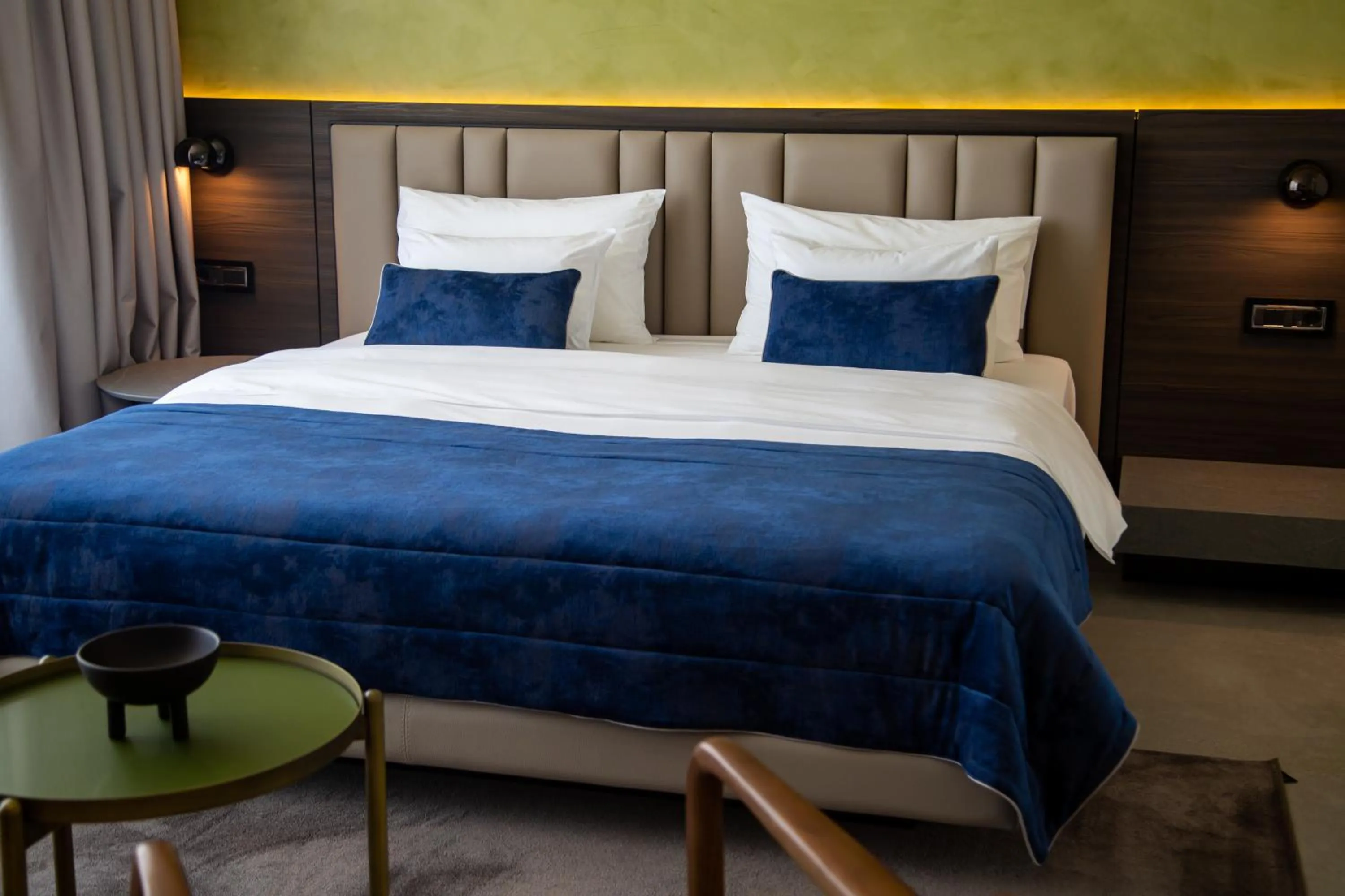 Bed in Abi's Hotel & SPA Vlore