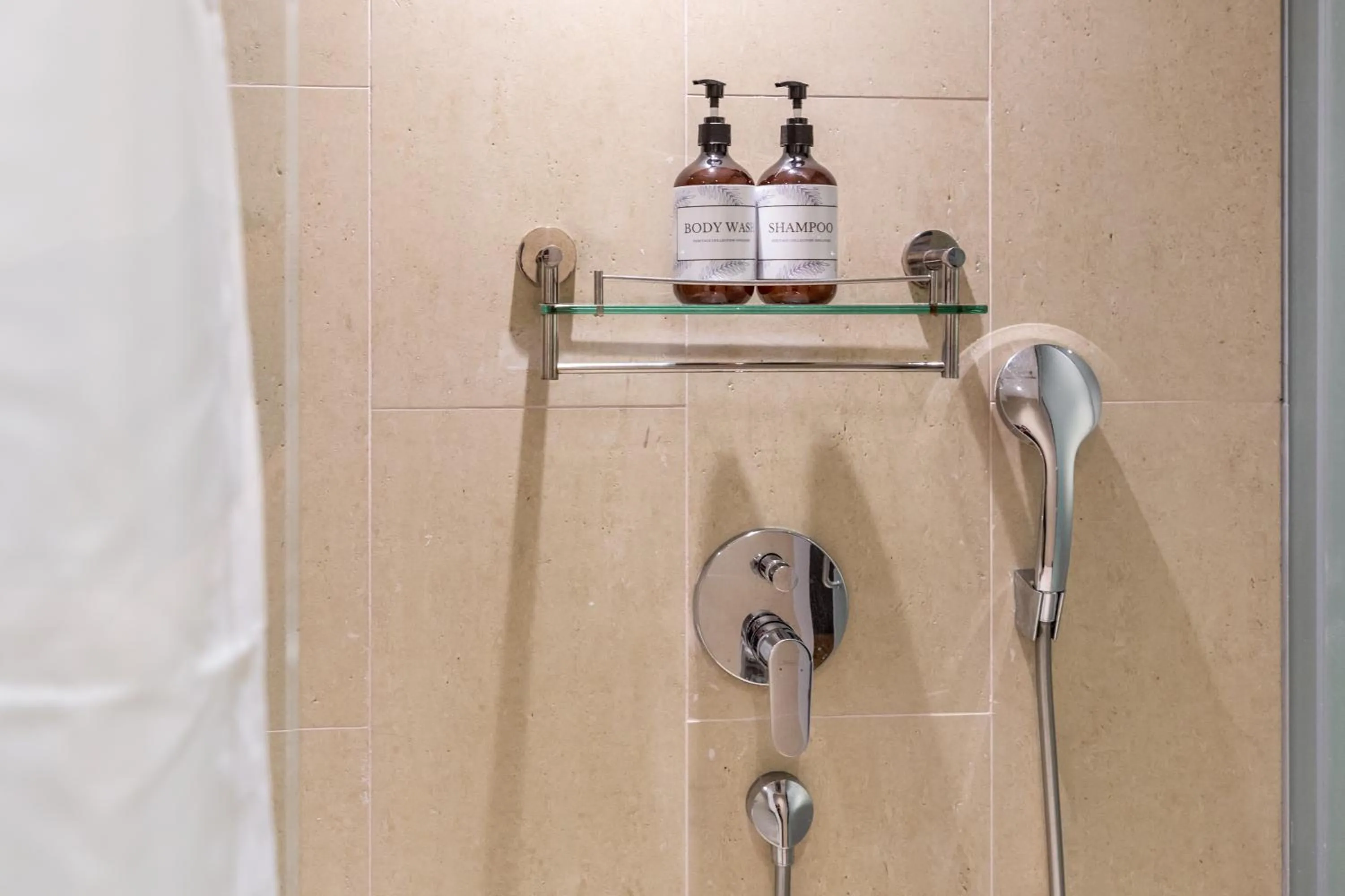 Shower in Heritage Collection on Seah - Mobile App Check-In