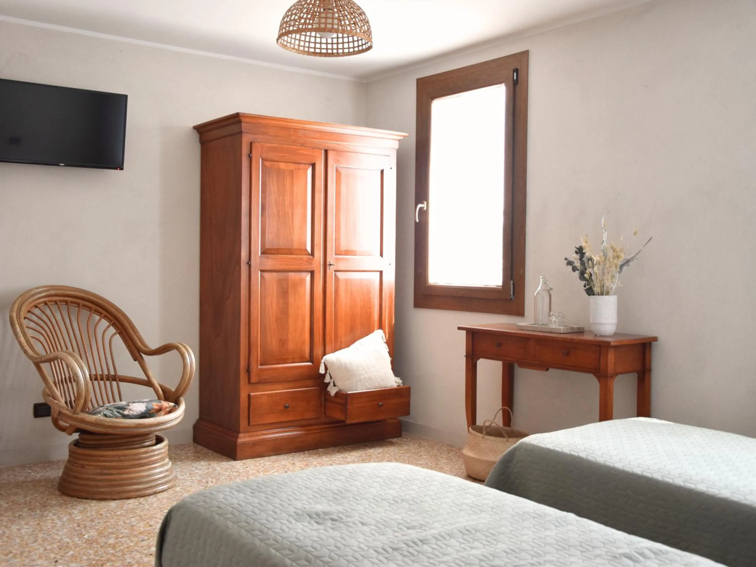 Bedroom, Bed in Colombara Farmhouse