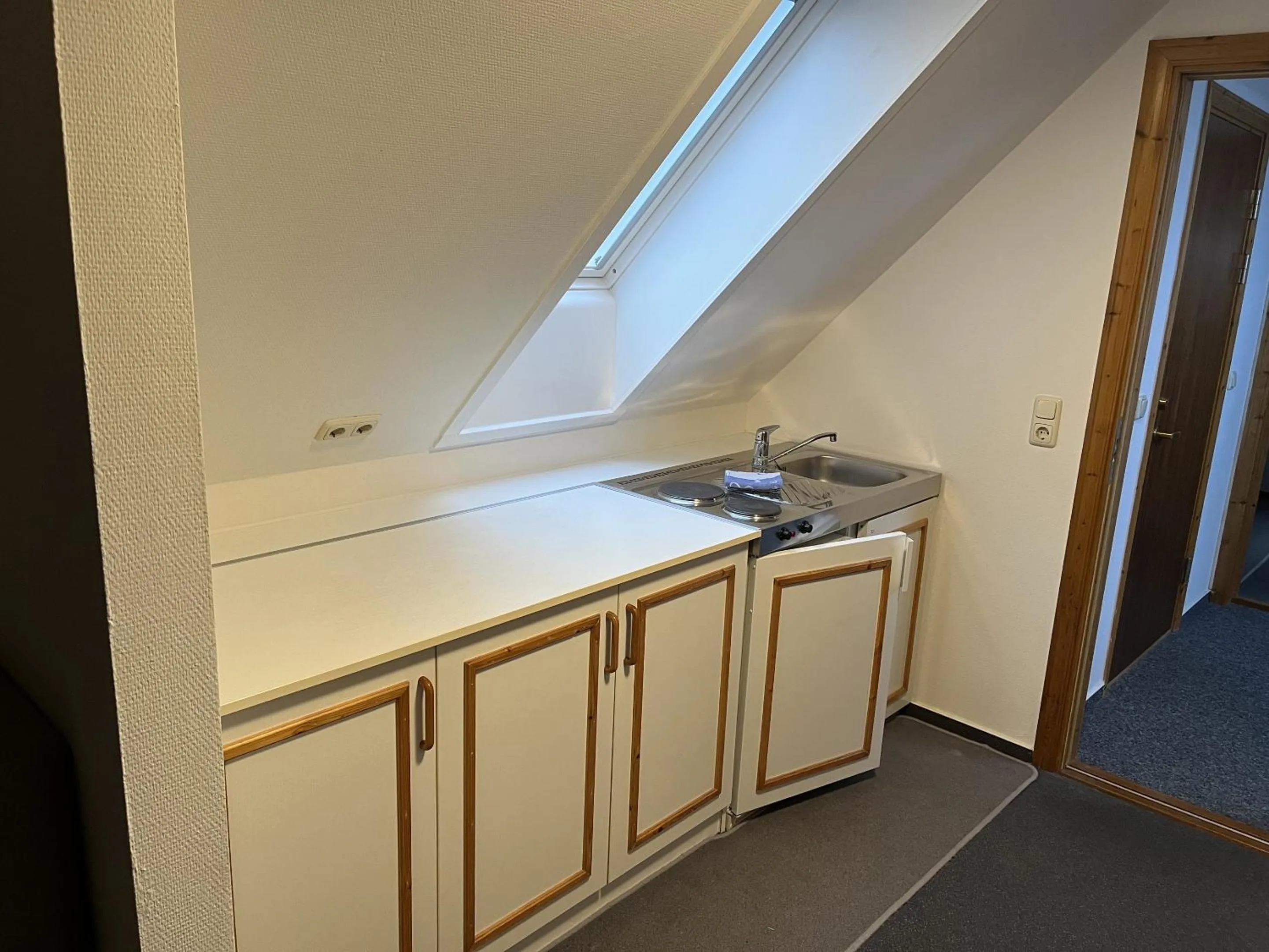 Kitchen or kitchenette in Hotel InselGlück - Restaurant & Cafè