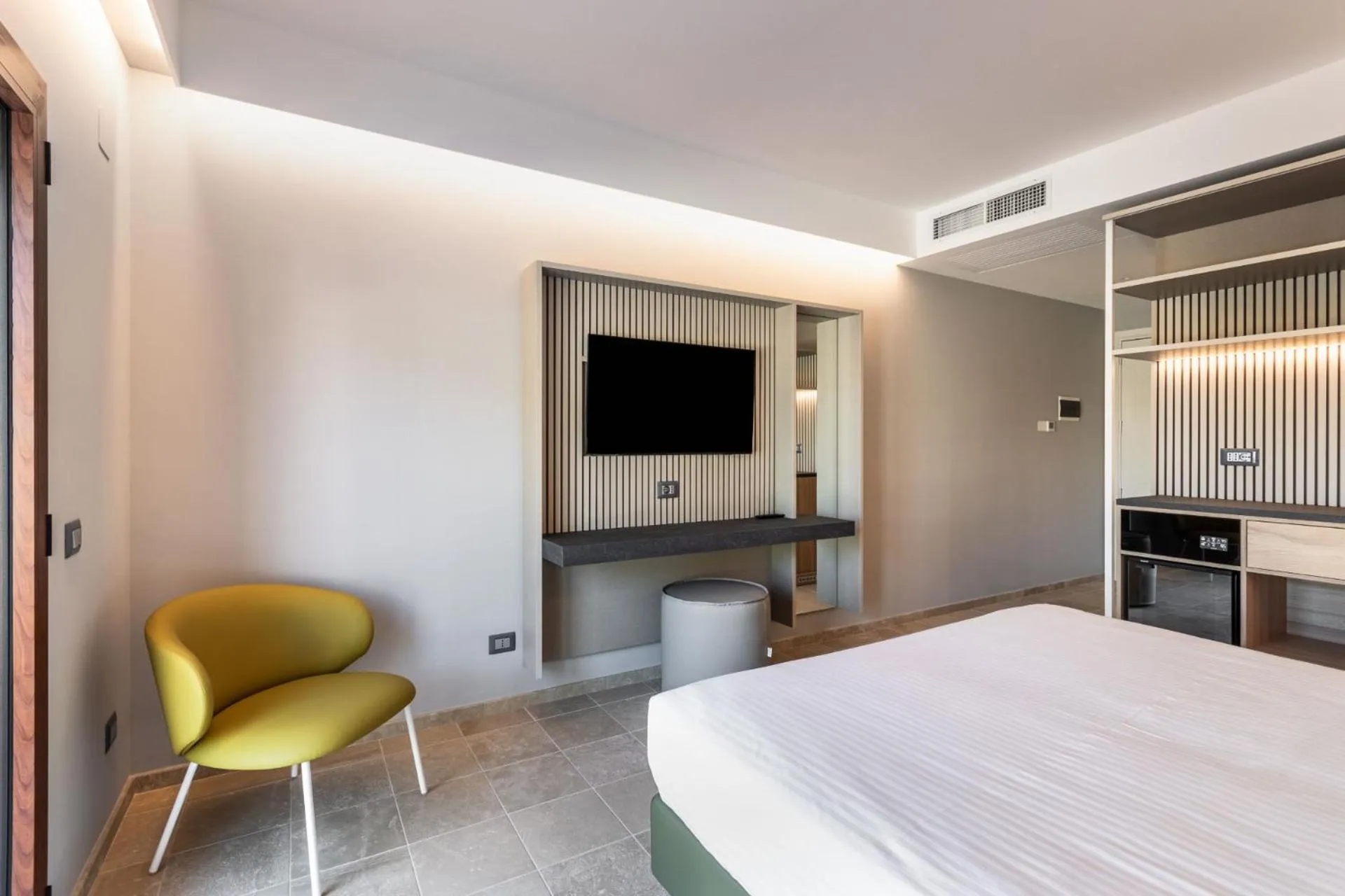 TV and multimedia, Bed in Hotel Netum Mare