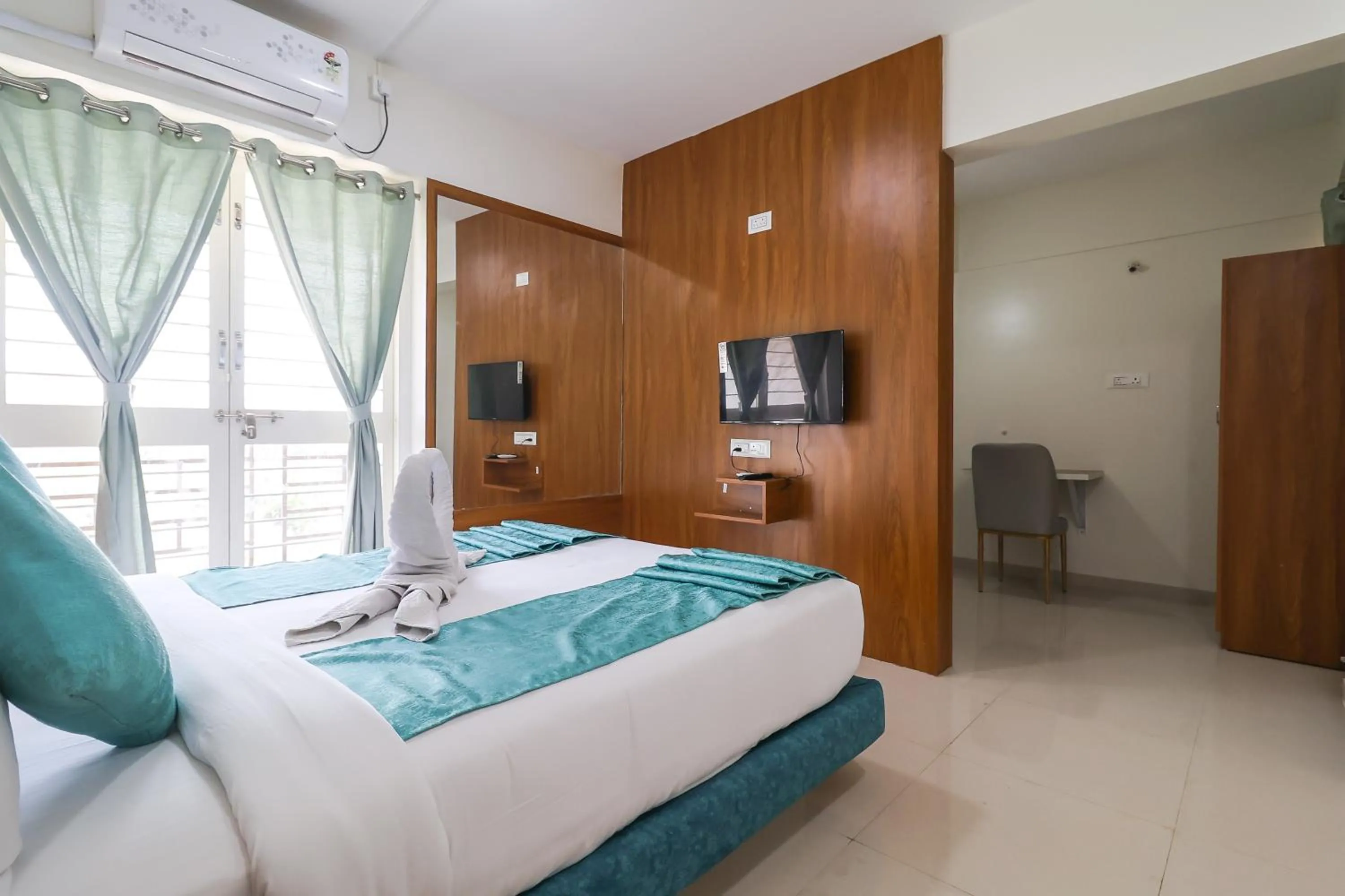 Bed in Hotel Tridents