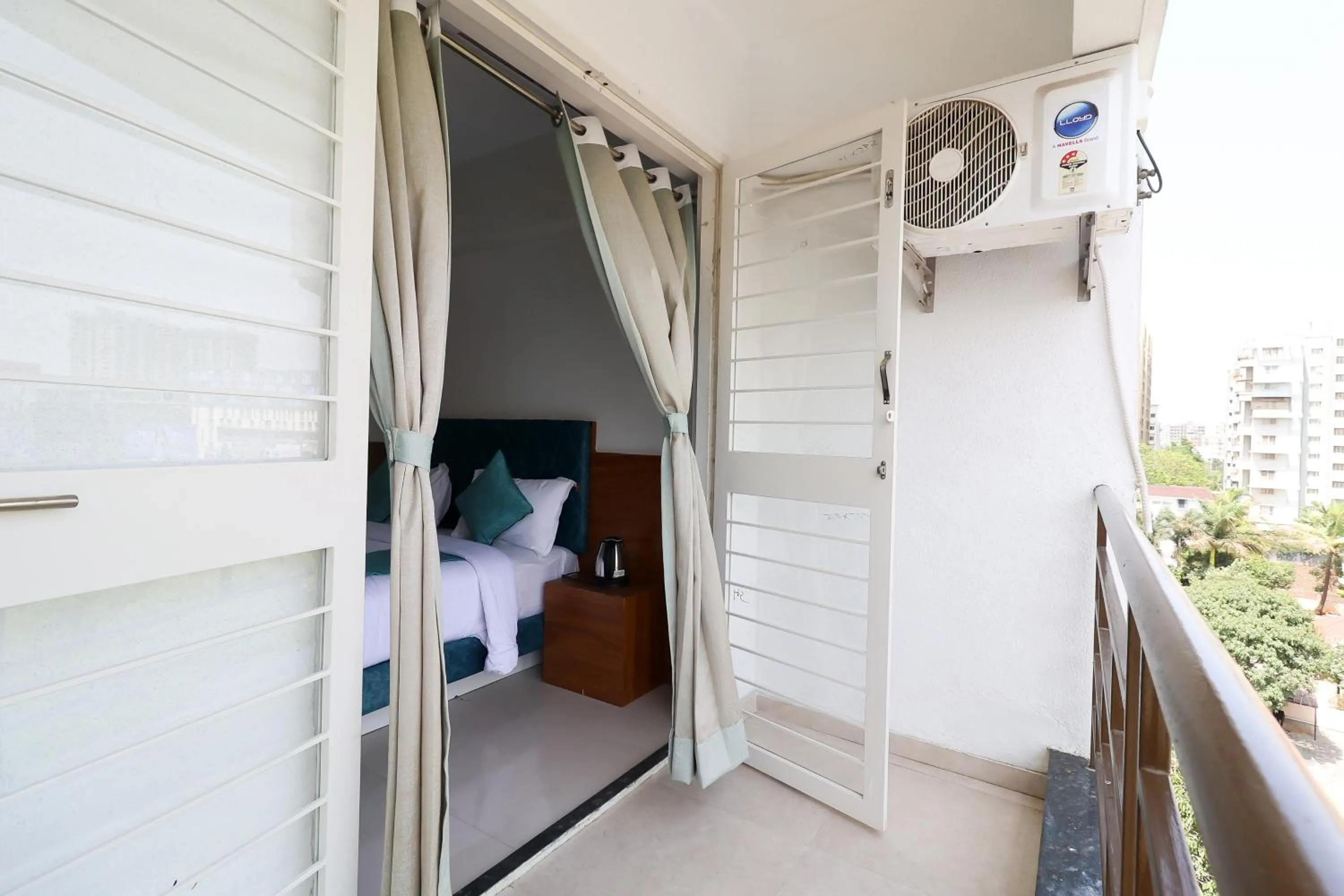 Bed in Hotel Tridents