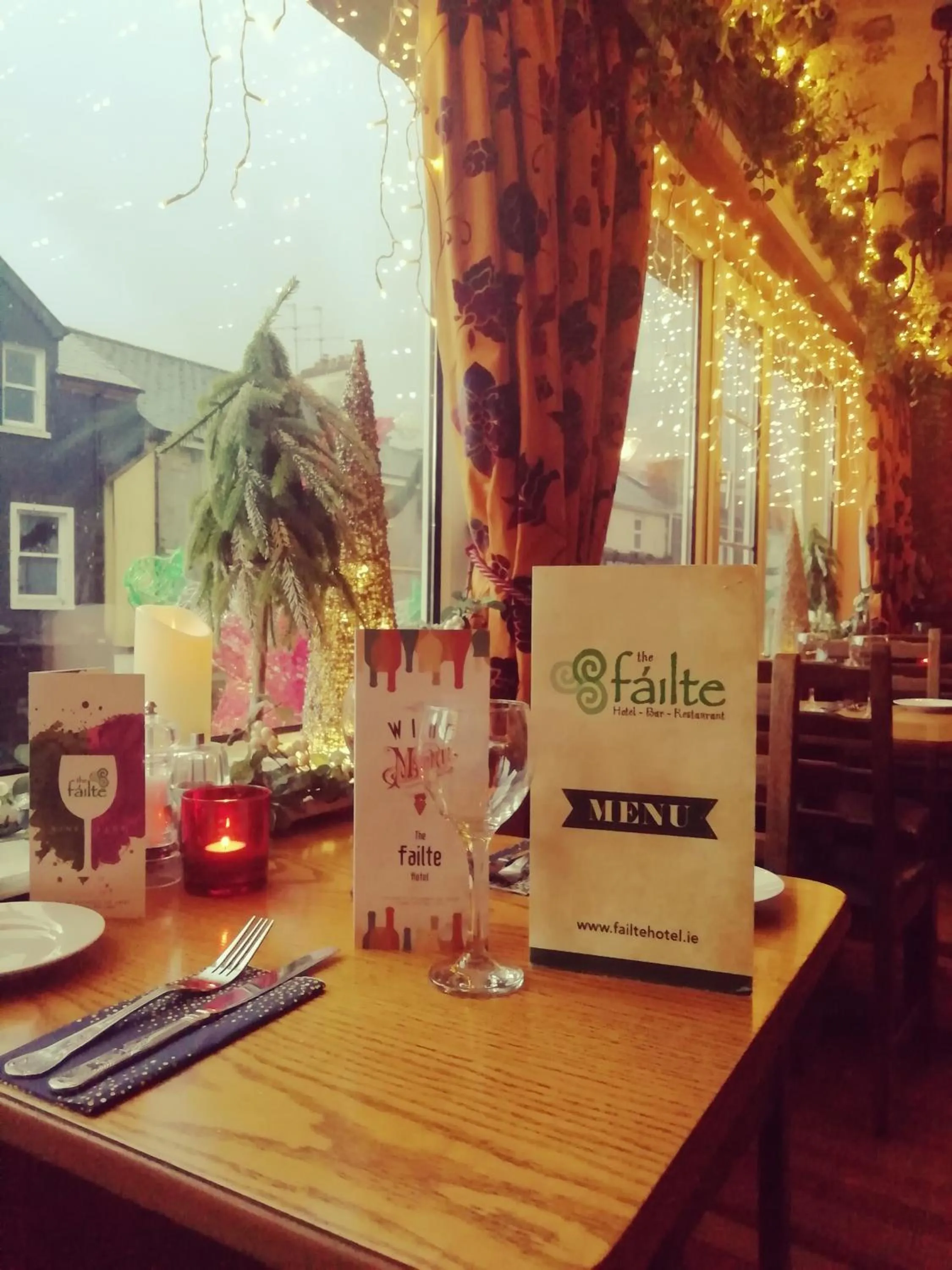 Restaurant/places to eat in Failte Hotel