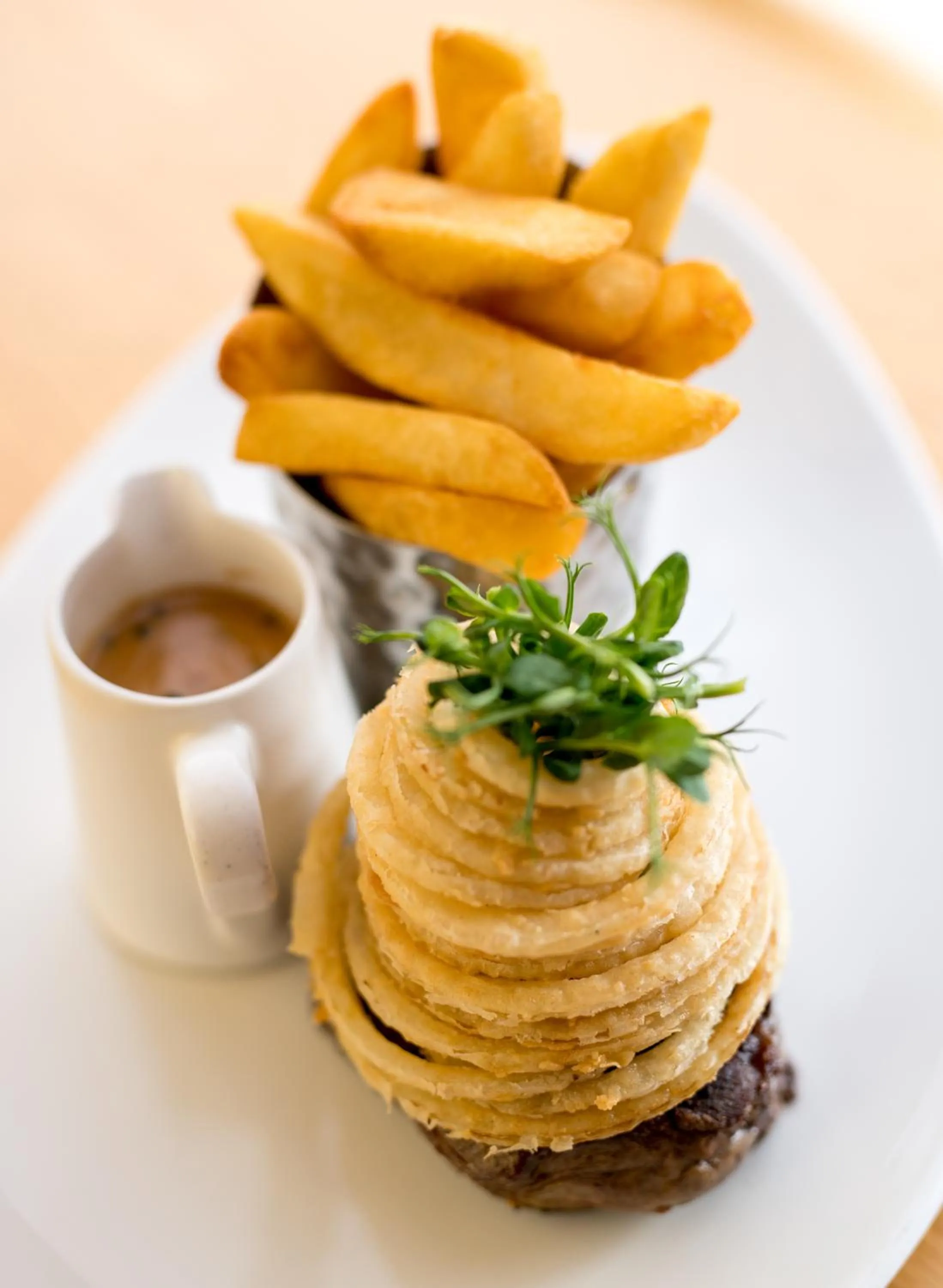 Restaurant/places to eat in Failte Hotel