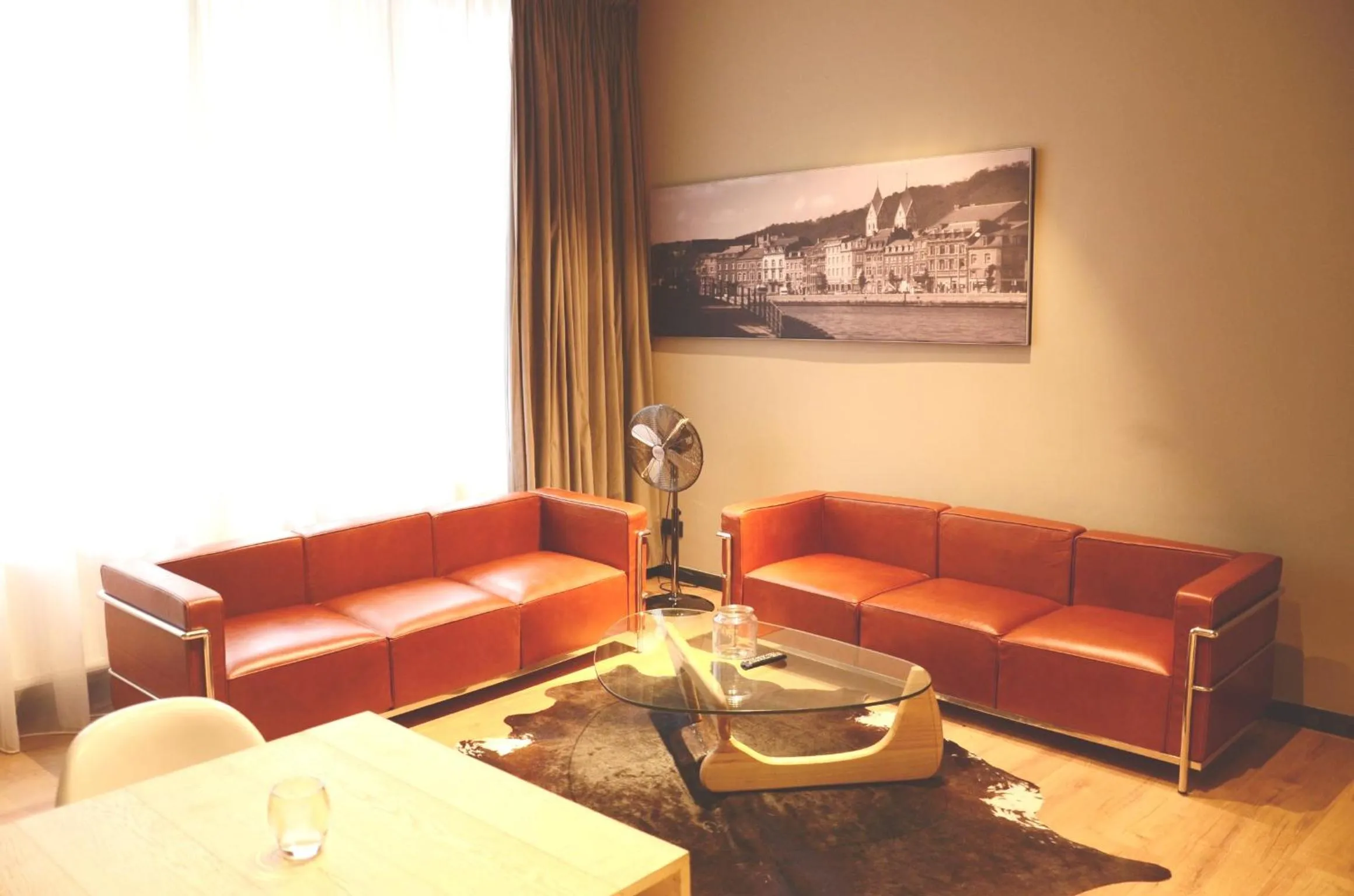 Seating area in Amosa Liège City Centre Hotel