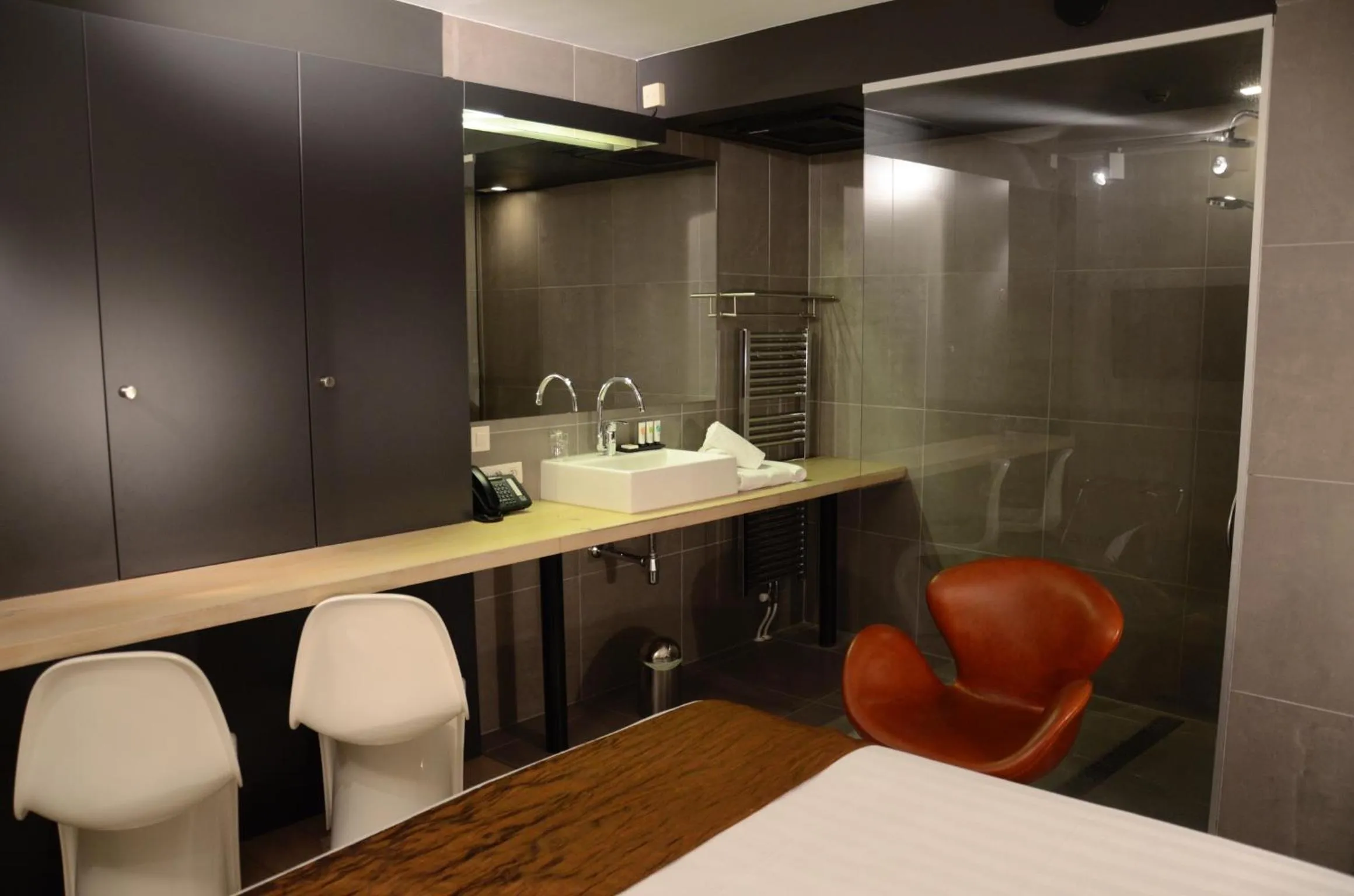 Bathroom in Amosa Liège City Centre Hotel