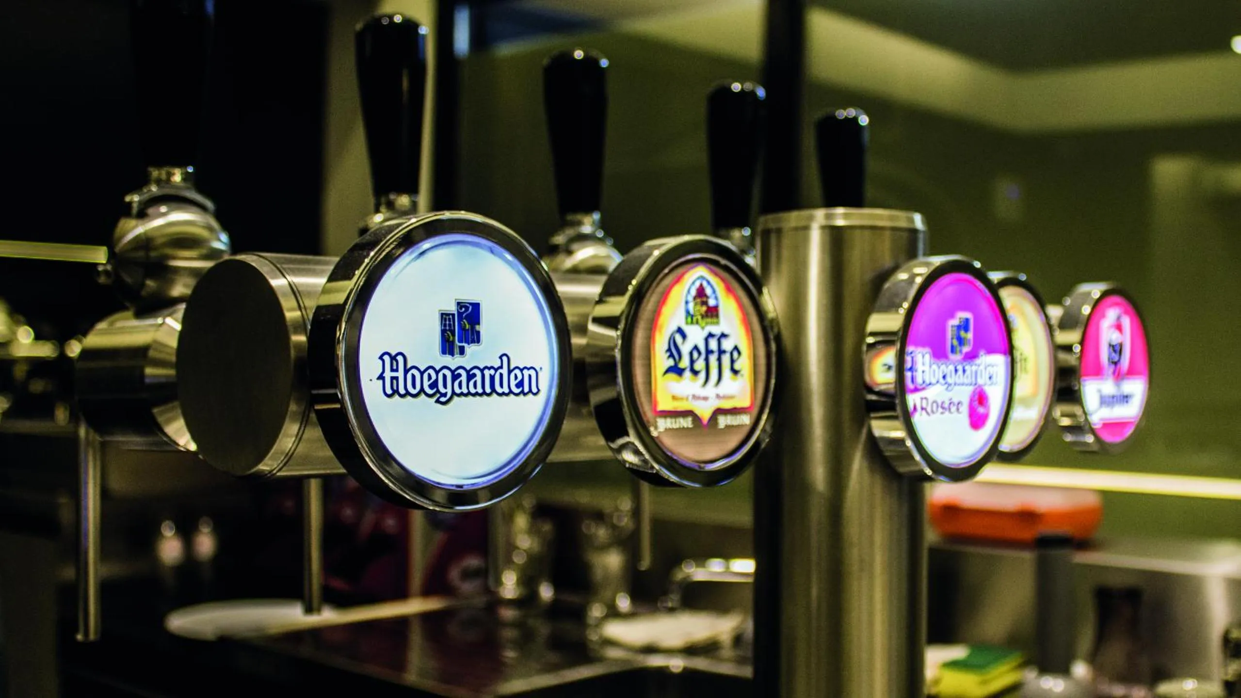 Lounge or bar in Amosa Liège City Centre Hotel