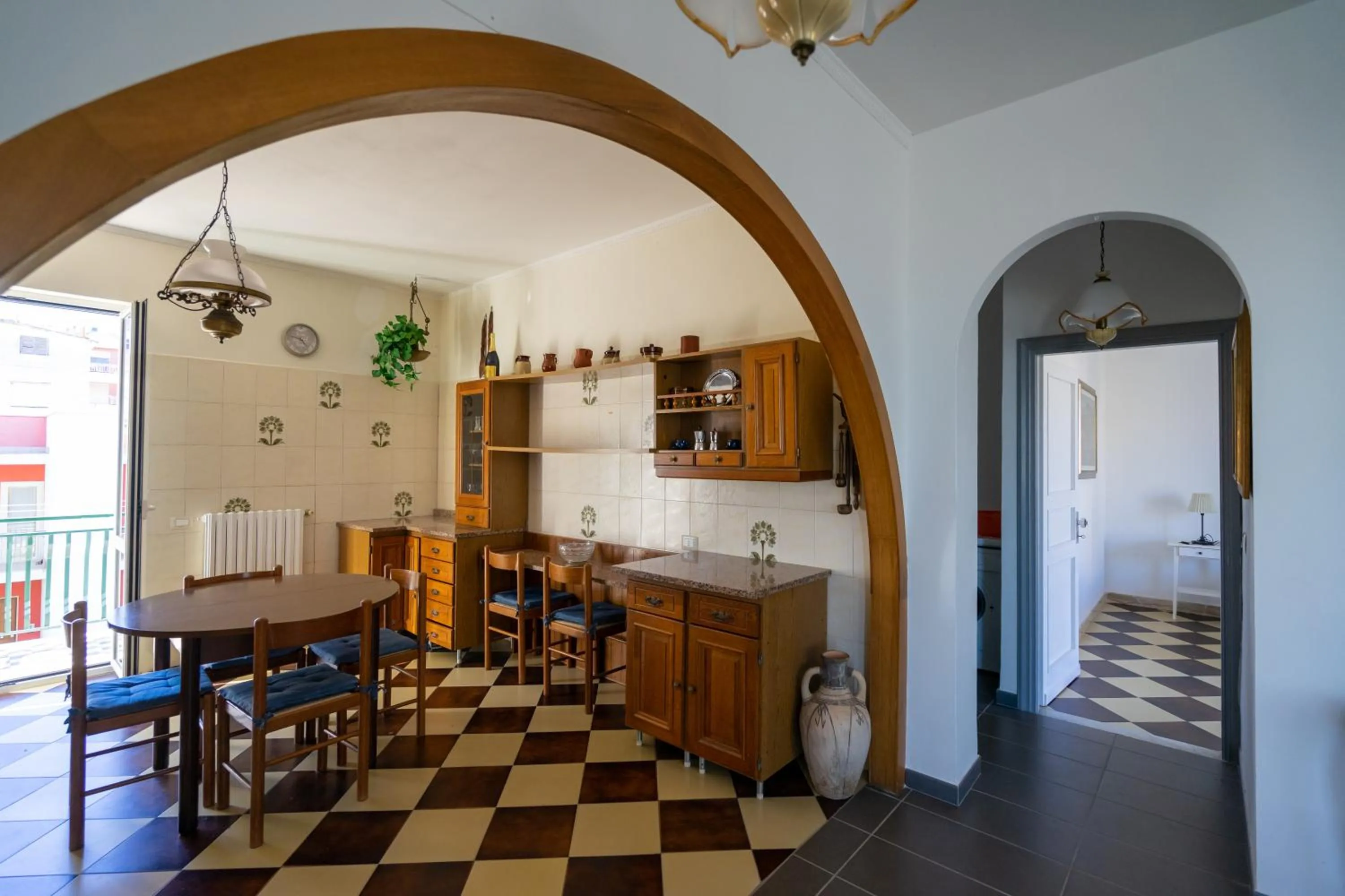 Kitchen or kitchenette in +61 Lounge Apartment