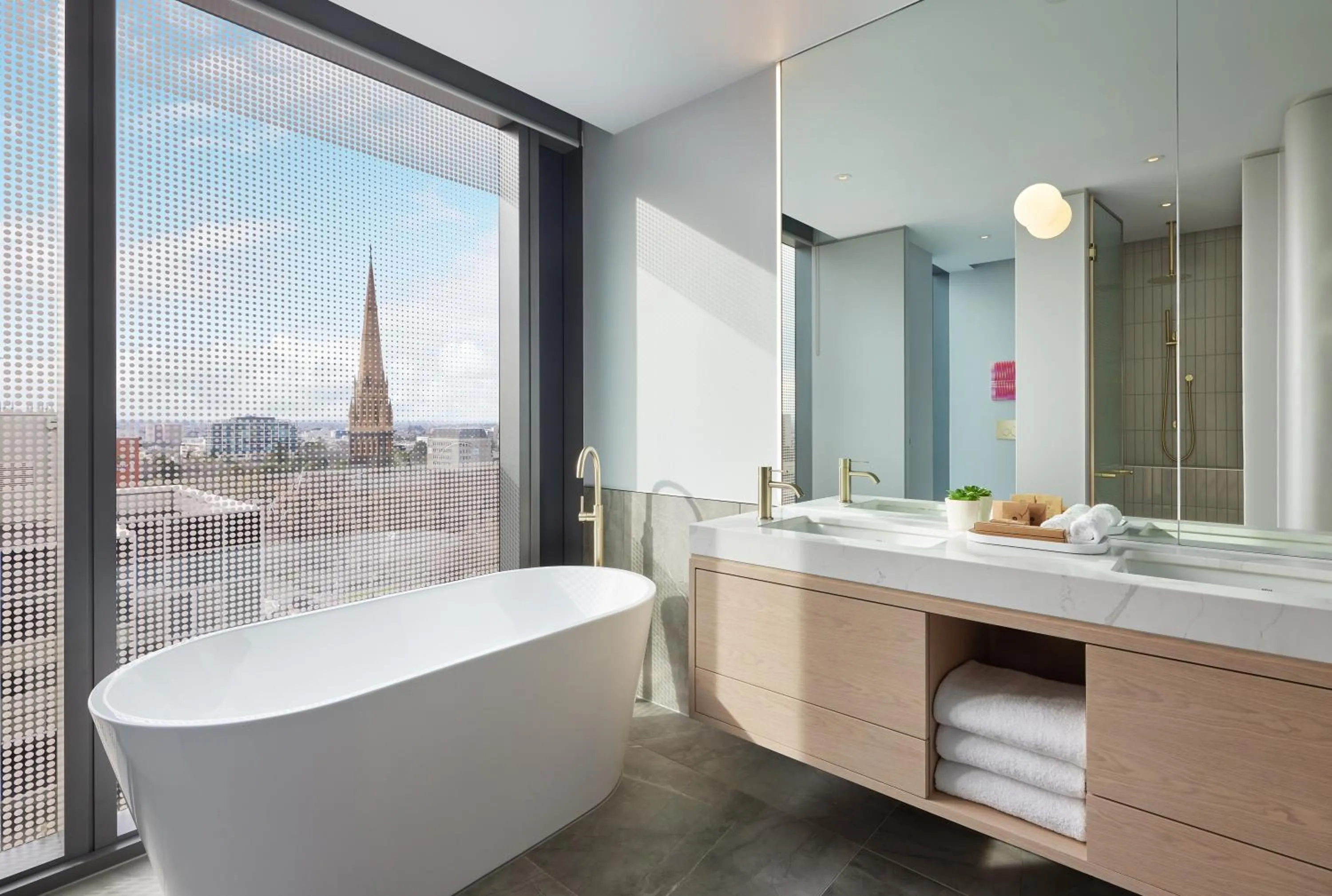 Bathroom in Lanson Place Parliament Gardens