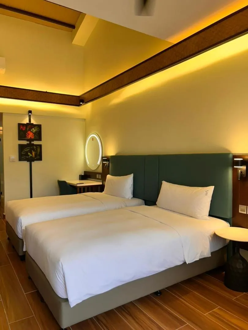 Bedroom, Bed in Borneo Beach & Mangrove Resort