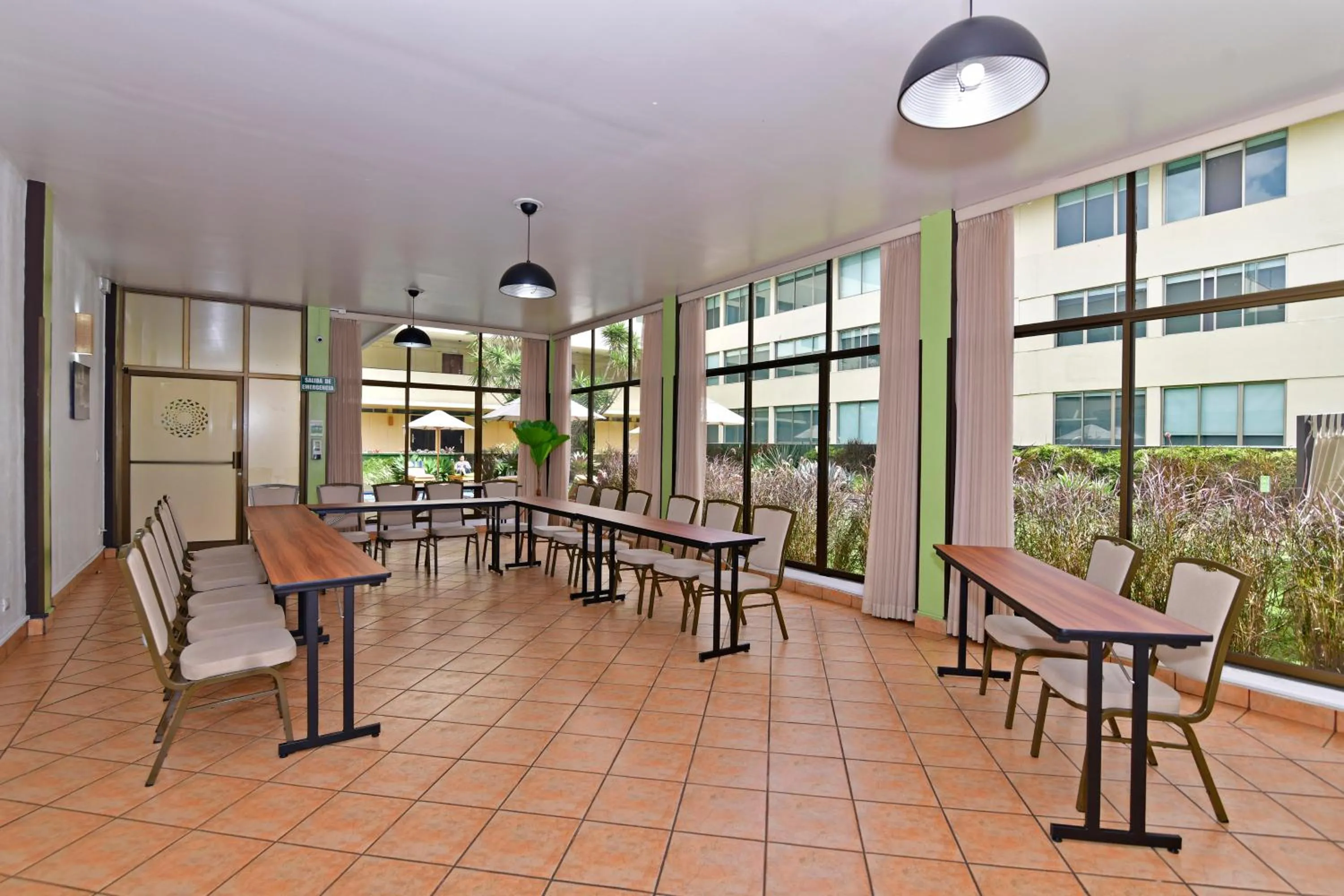 Meeting/conference room in Auténtico Hotel