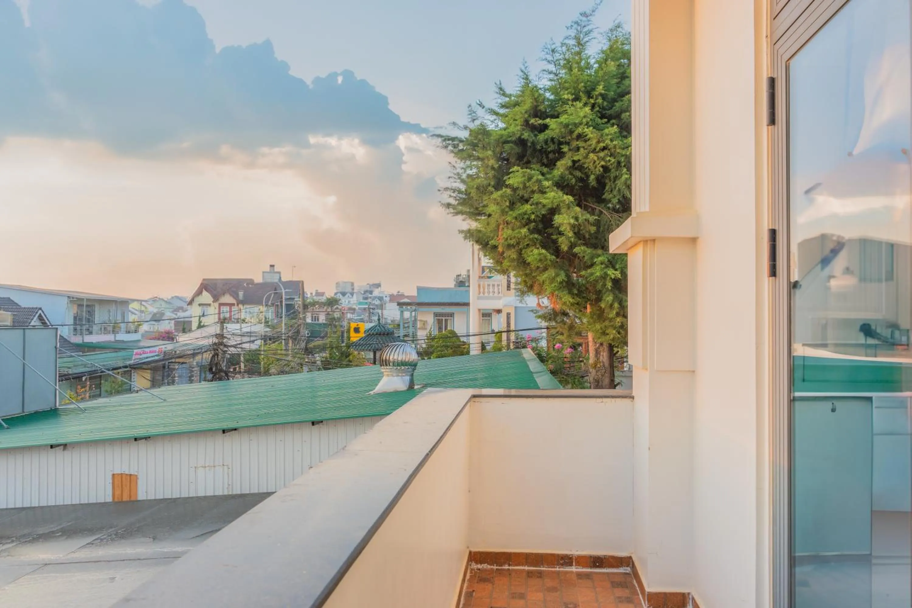 Property building in Nhý Villa Đà Lạt Review
