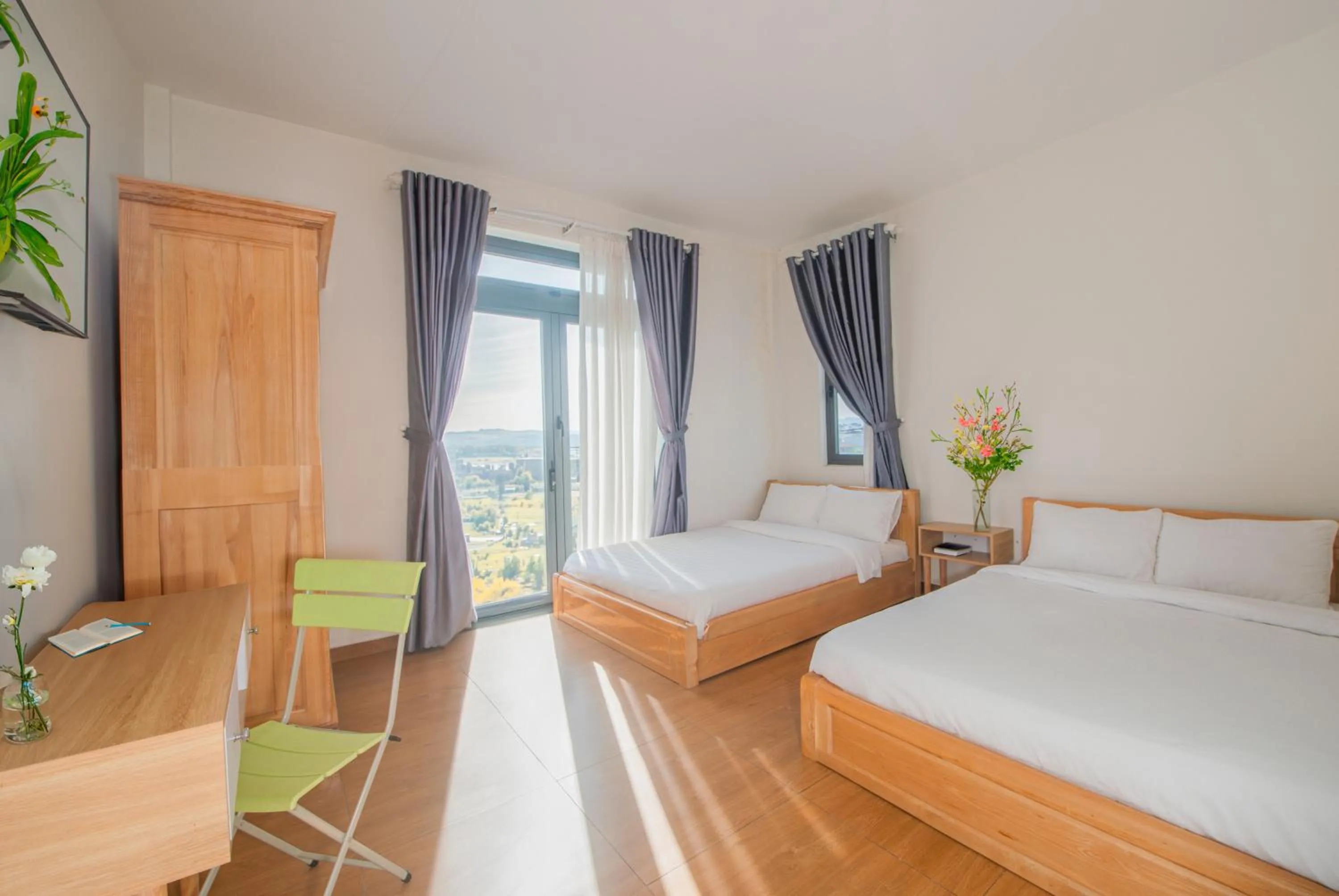 Bed in Nhý Villa Đà Lạt Review