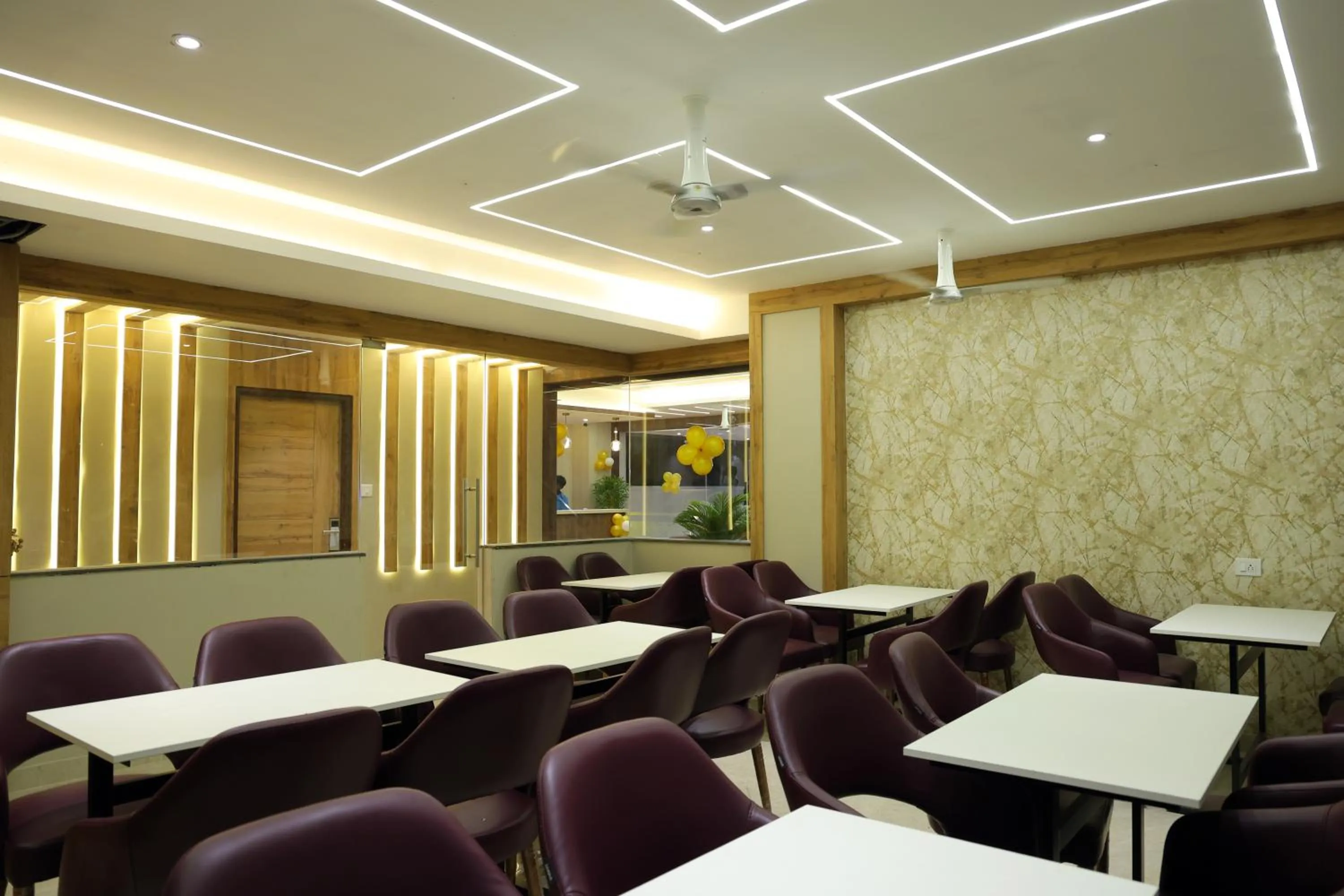 Restaurant/places to eat in Mount Grande