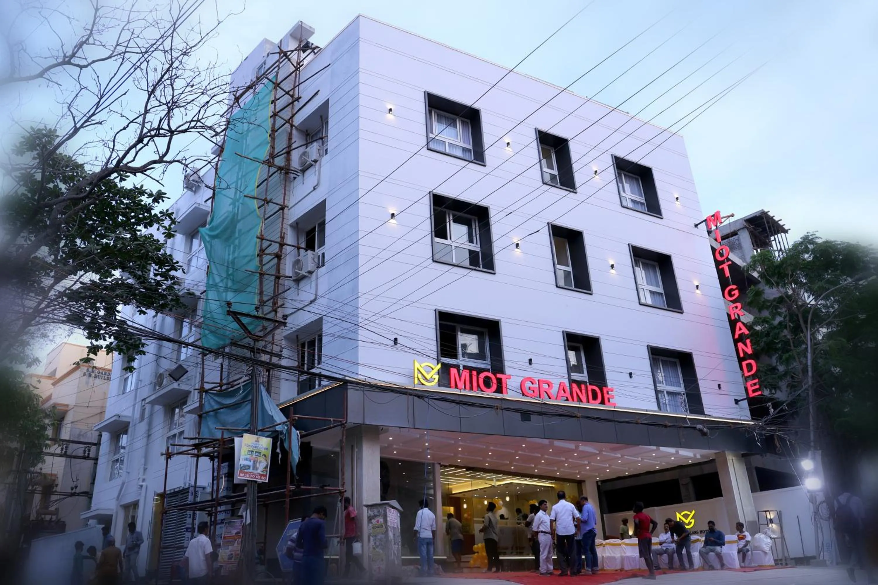 Property building in Mount Grande