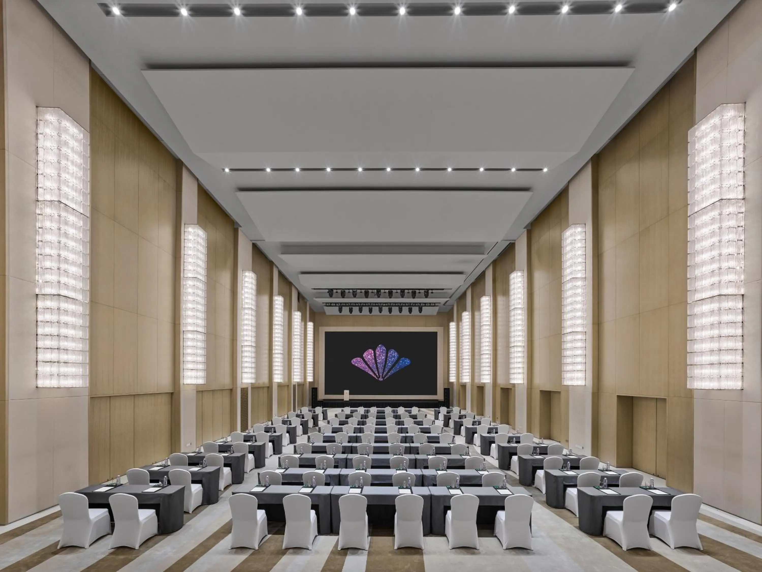 Meeting/conference room in Maison Albar Hotels Leshan