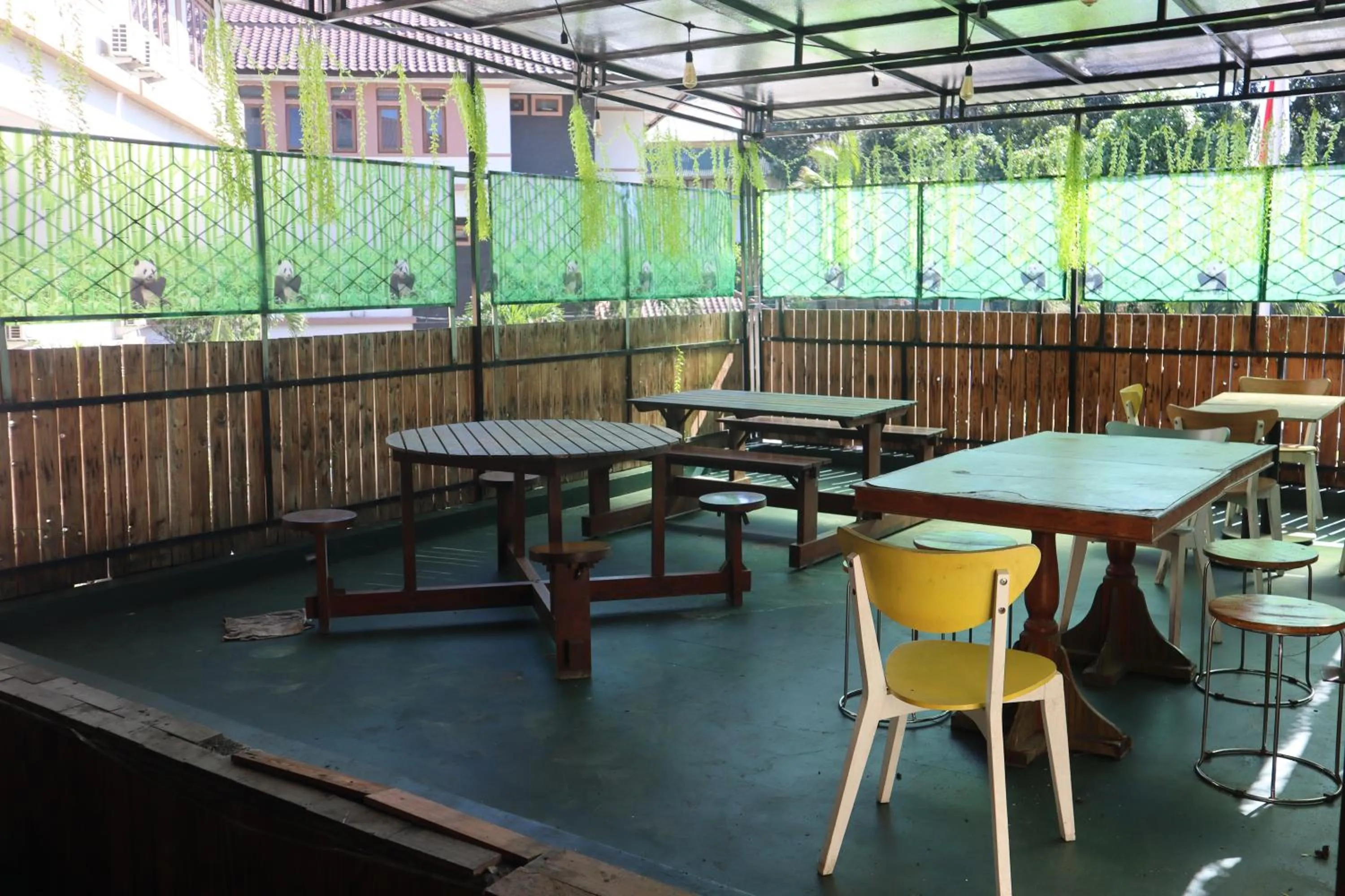 Restaurant/places to eat in Hotel Bumi Kitri