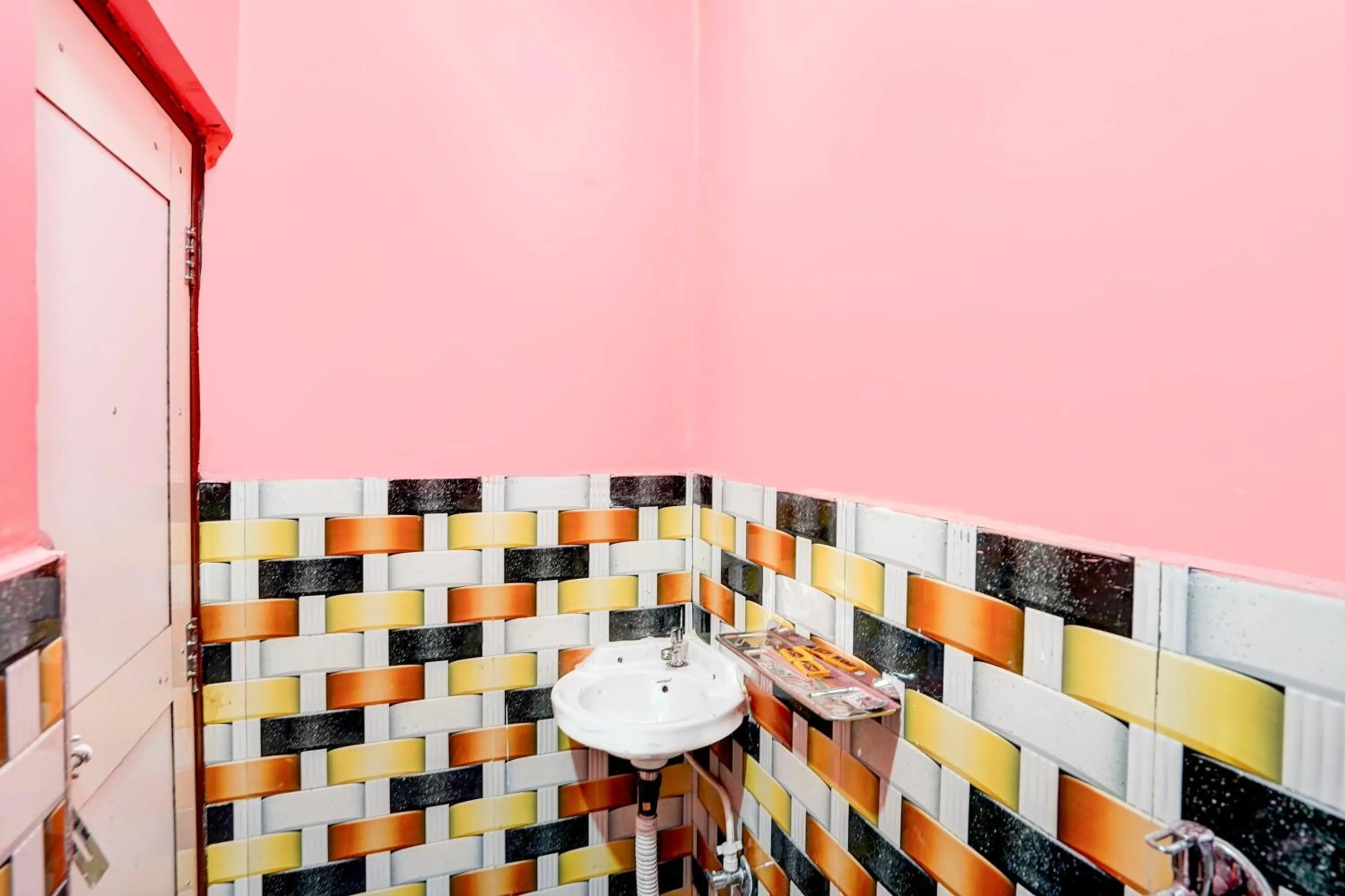Bathroom in Hotel O HALDIRAMA HOTEL AND RESTAURANT