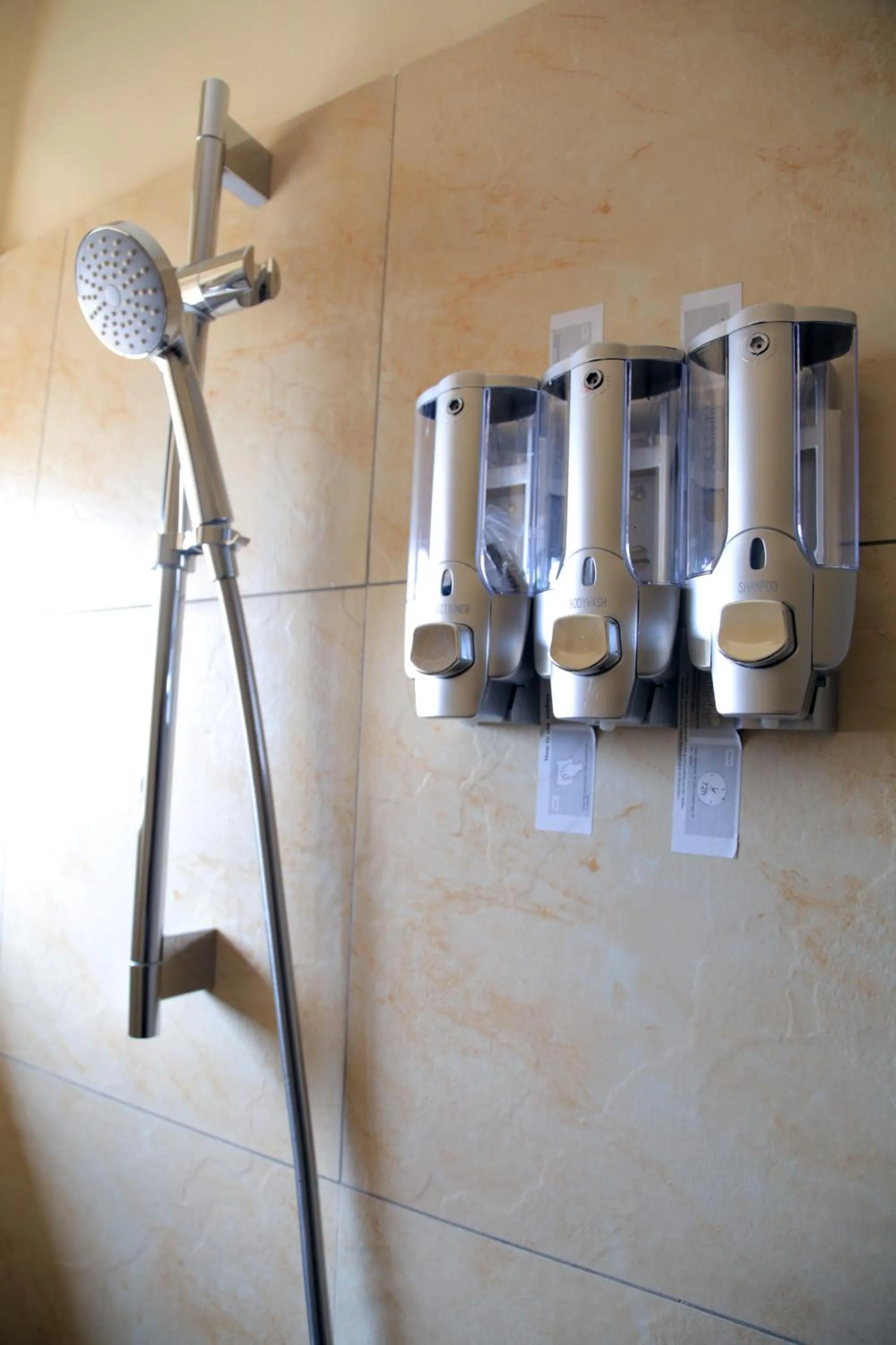 Shower in ENN Business Hotel