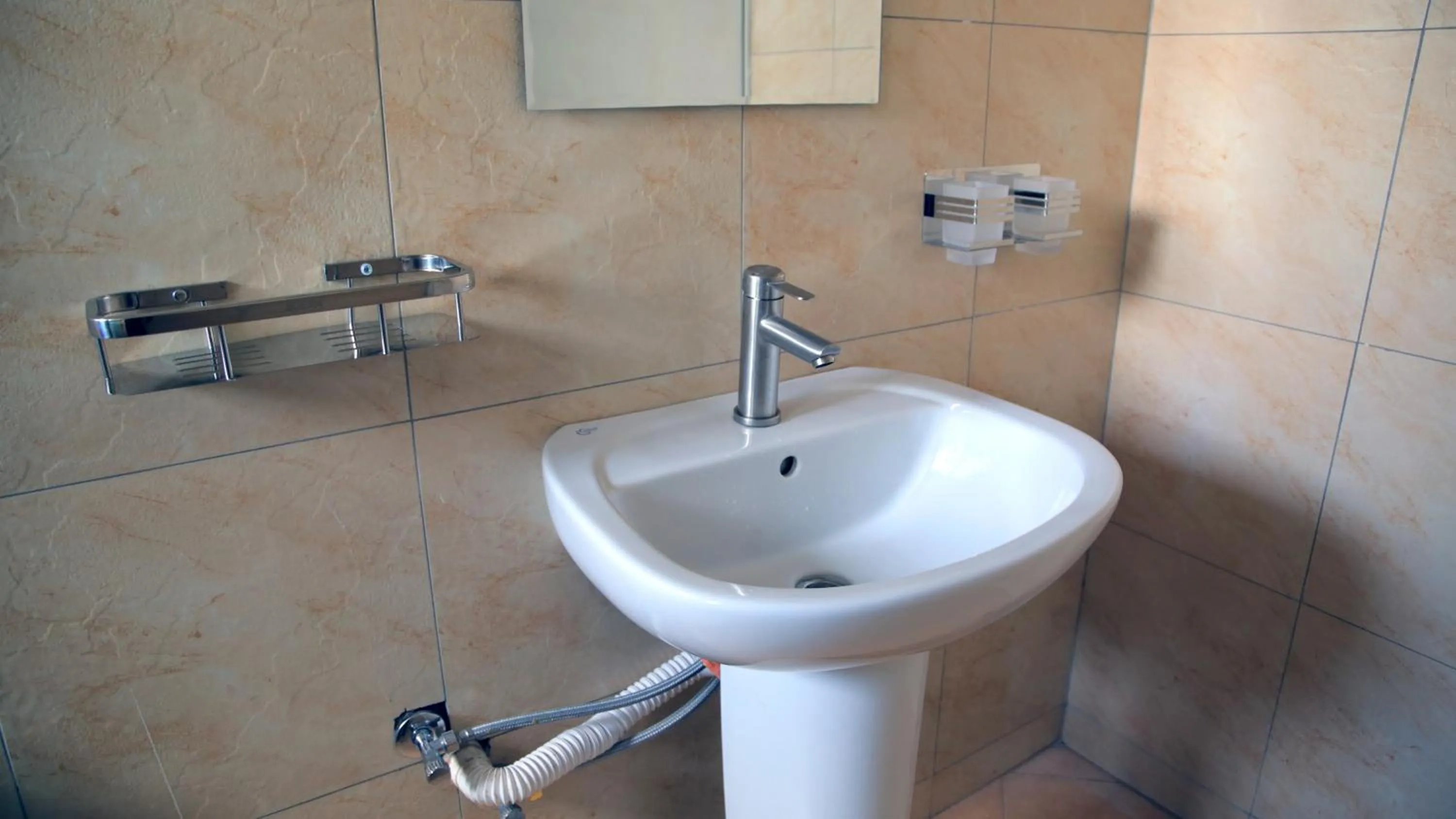 Shower in ENN Business Hotel