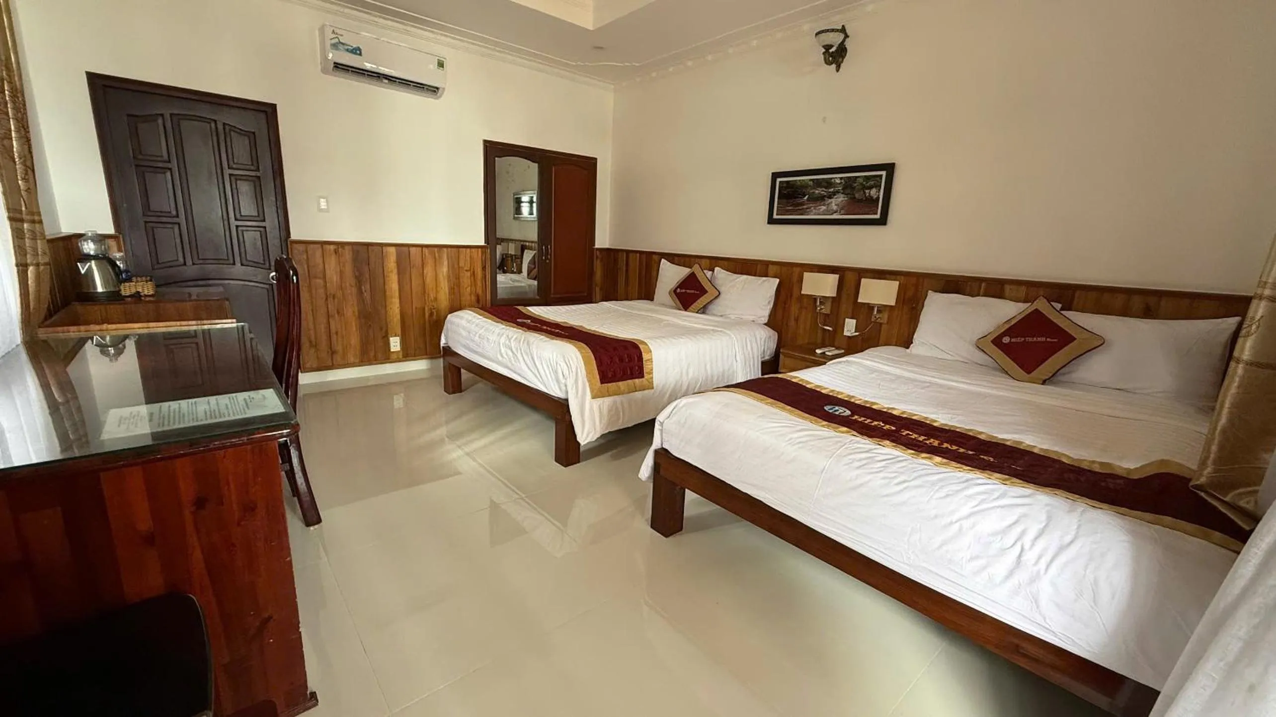 Bed in Hiep Thanh Resort
