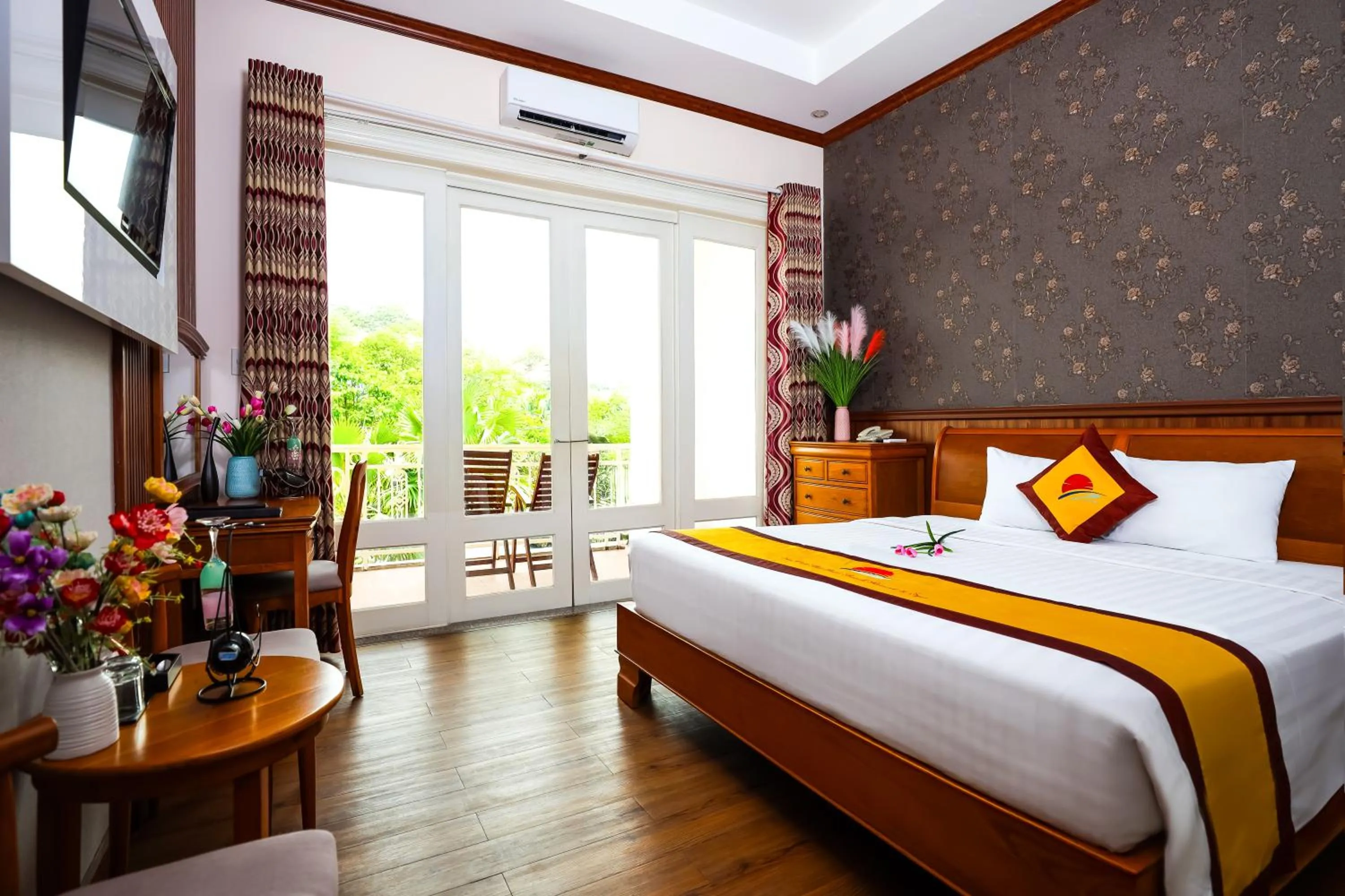 Bedroom, Bed in Sun Viet Resort Phu Quoc