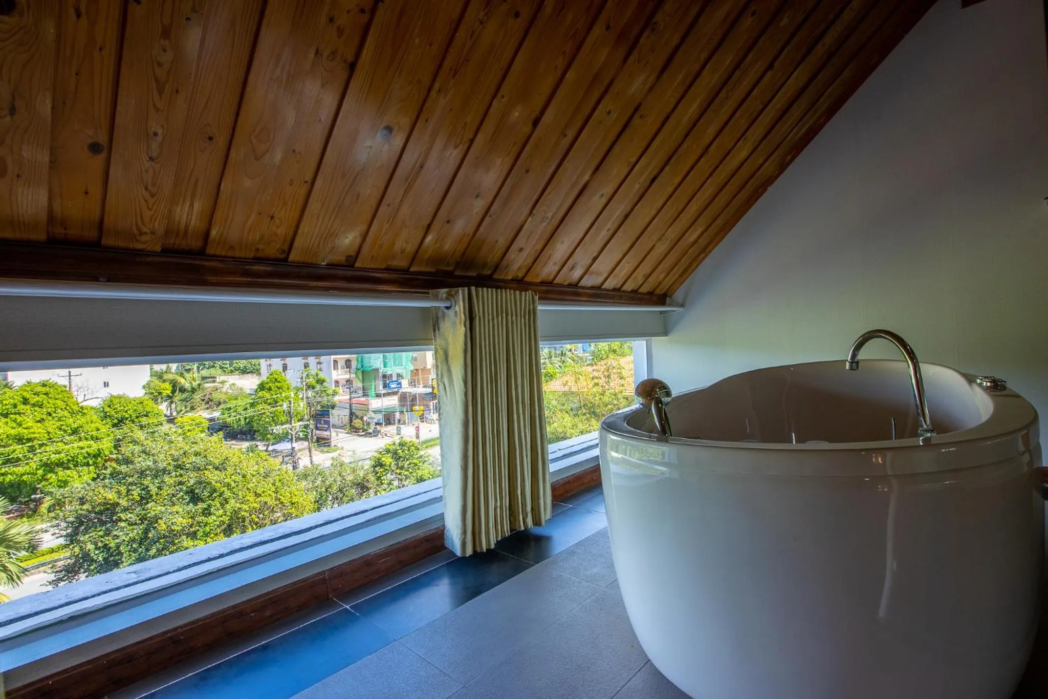 Bathroom in Sun Viet Resort Phu Quoc