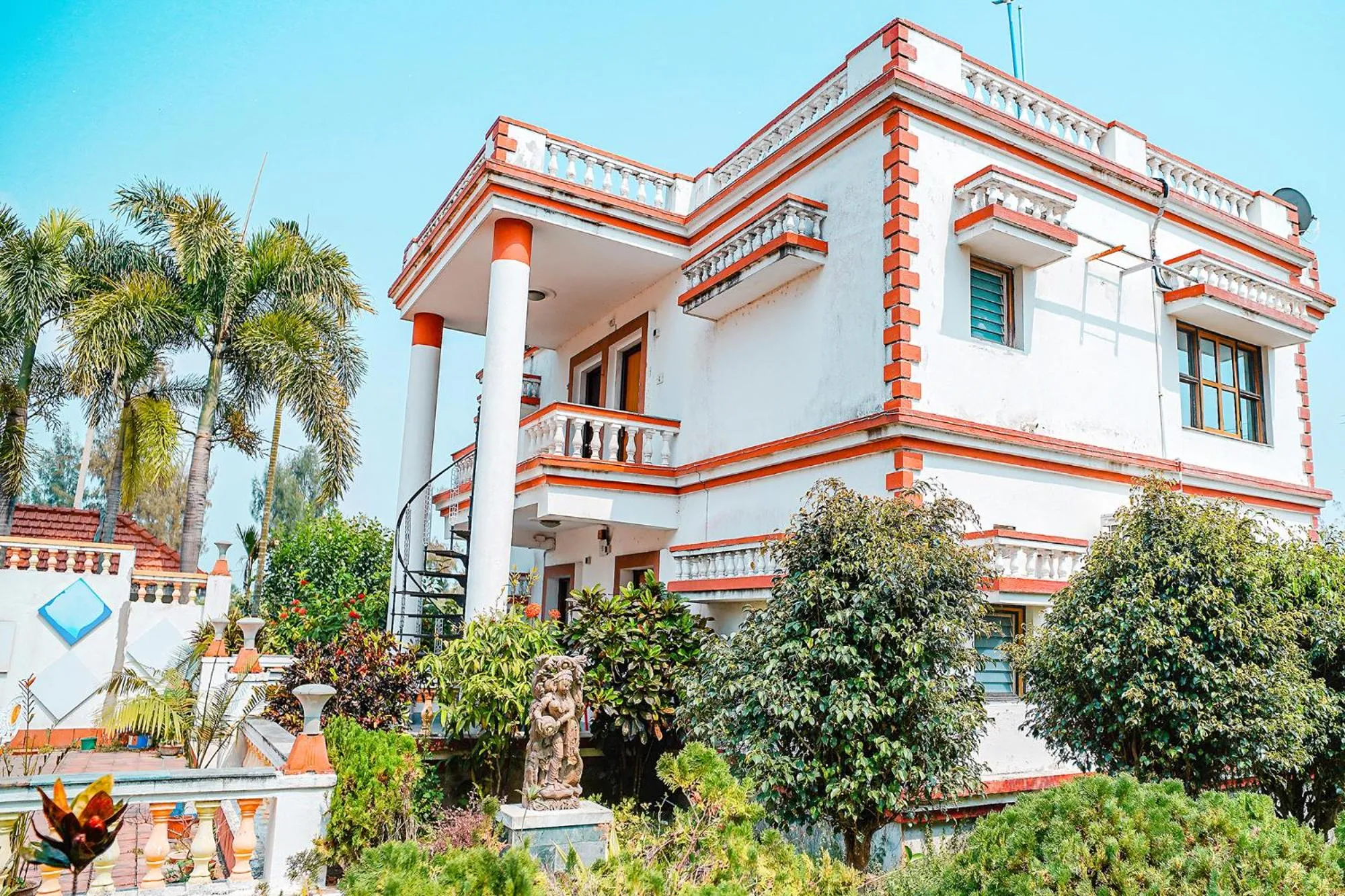 Property building in FabHotel Prime Indeedcare Resort - 500m from Bakkhali Sea Beach