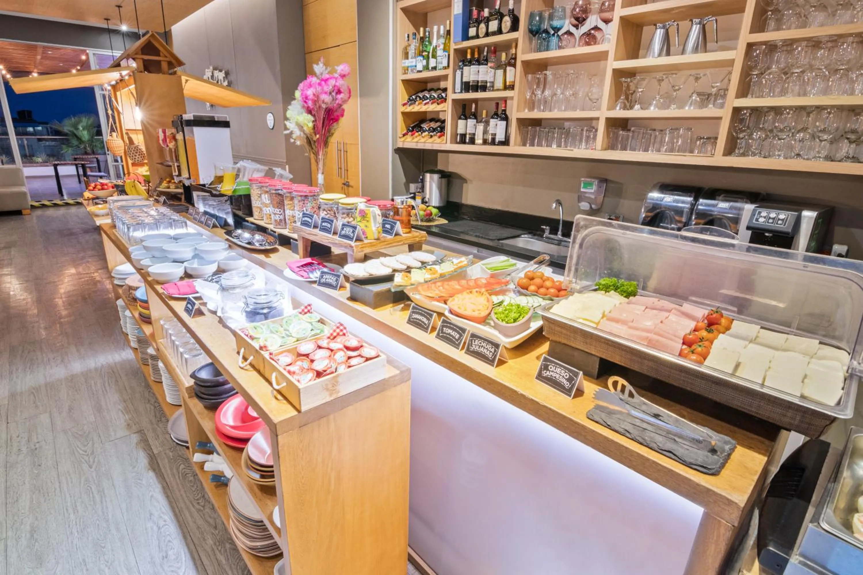 Buffet breakfast in GHL Style Yopal