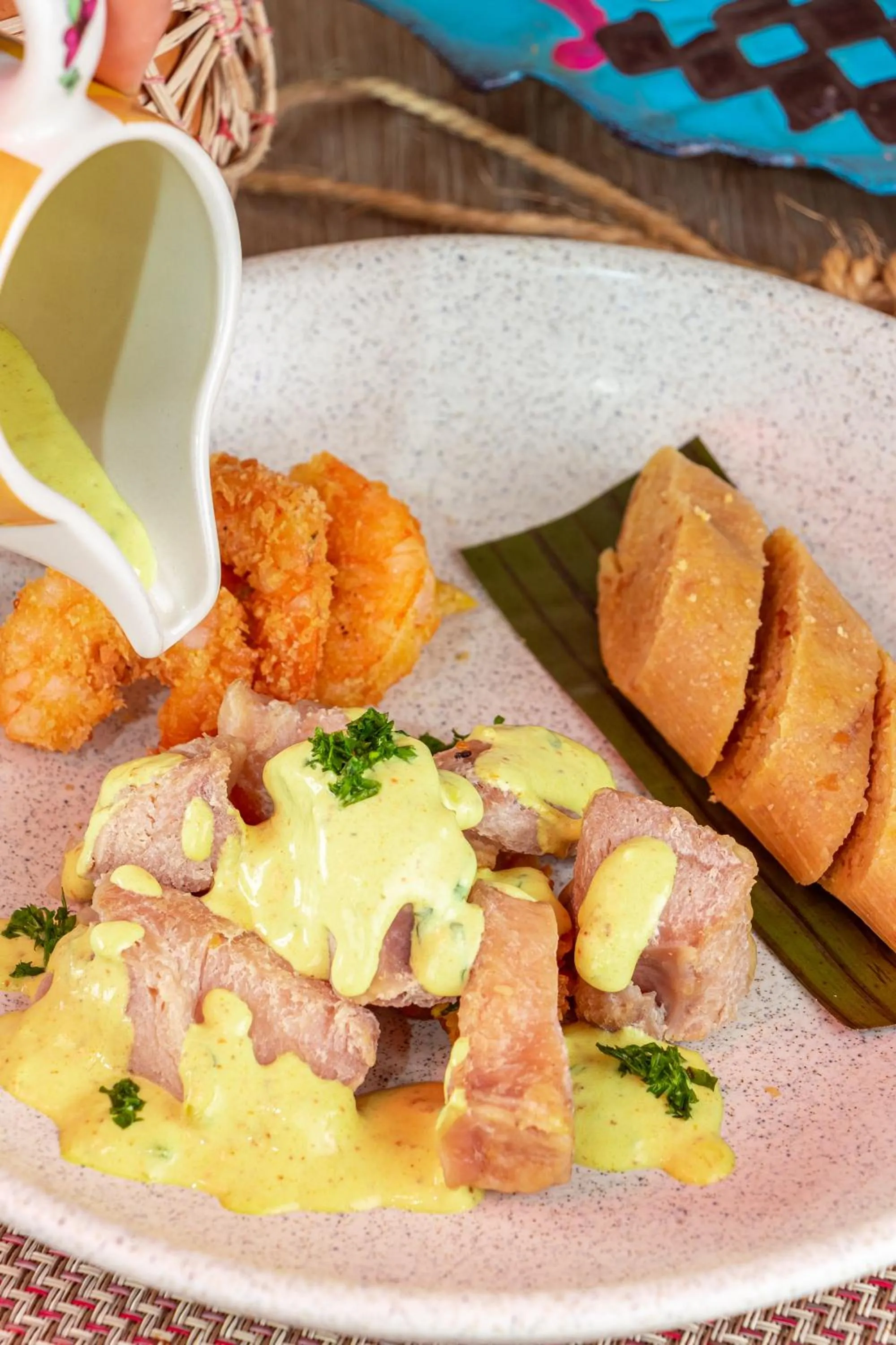 Food in GHL Style Yopal