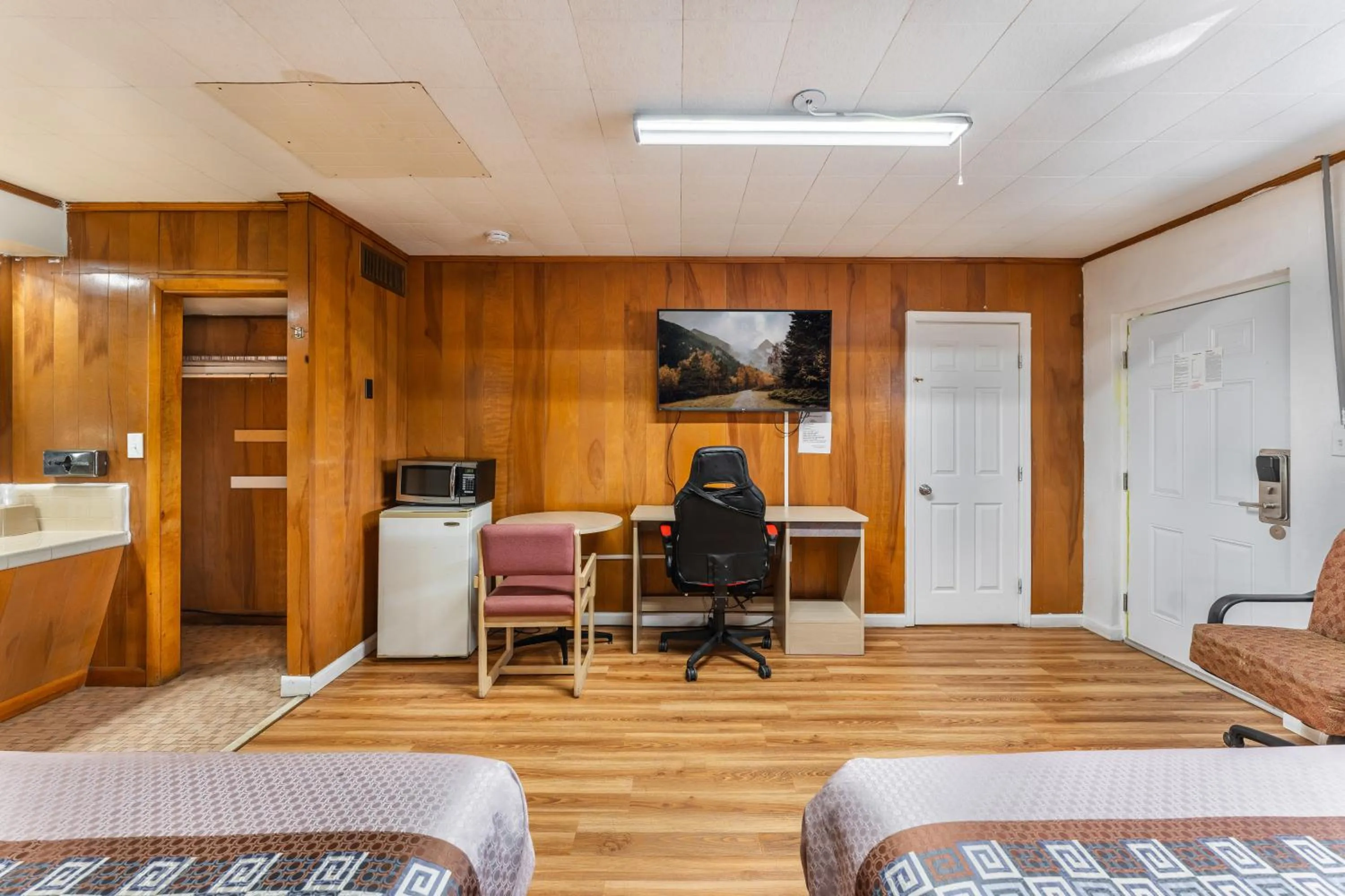 Photo of the whole room in Budget Inn Pulaski