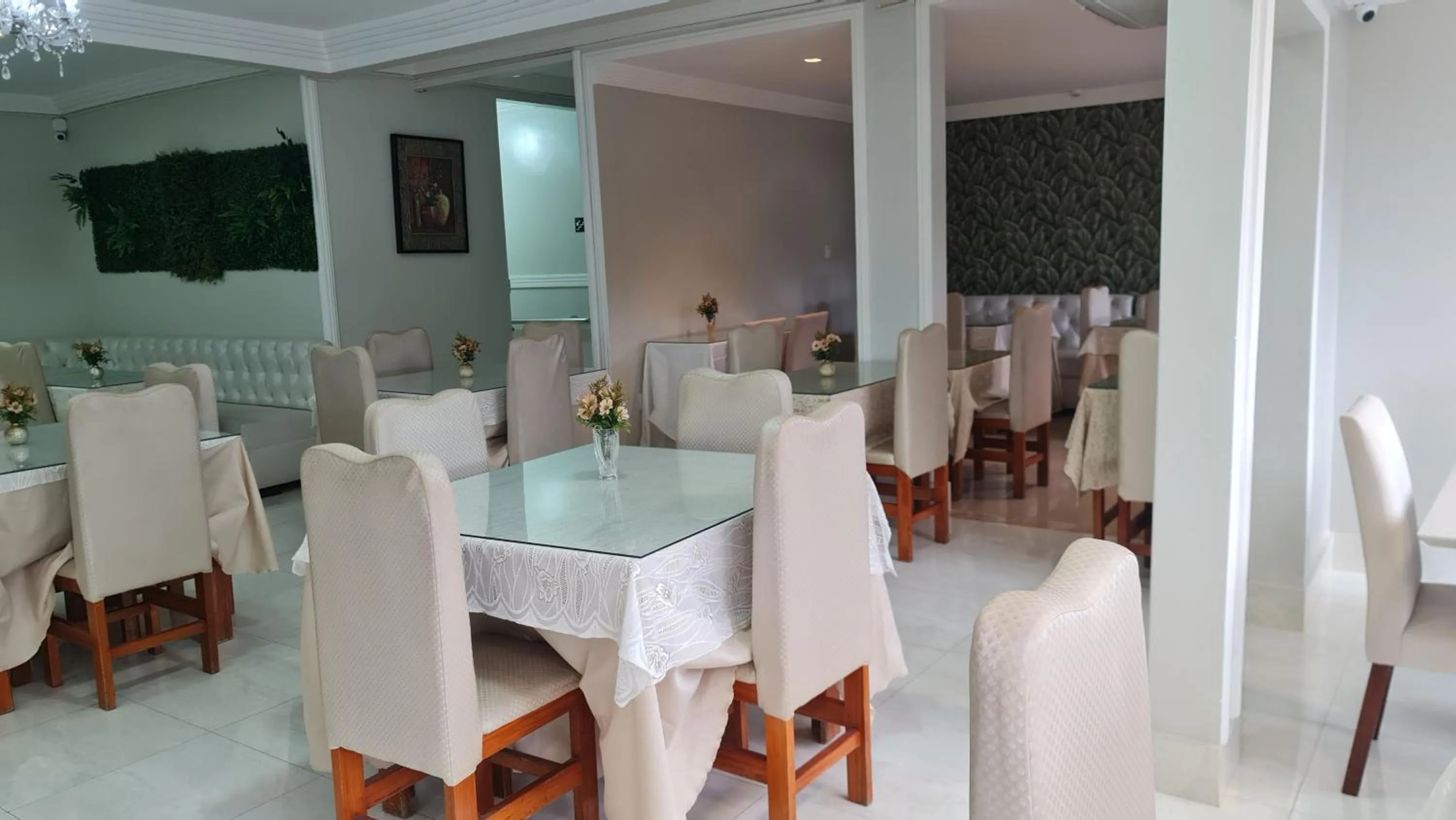 Buffet breakfast in Faixa Hotel