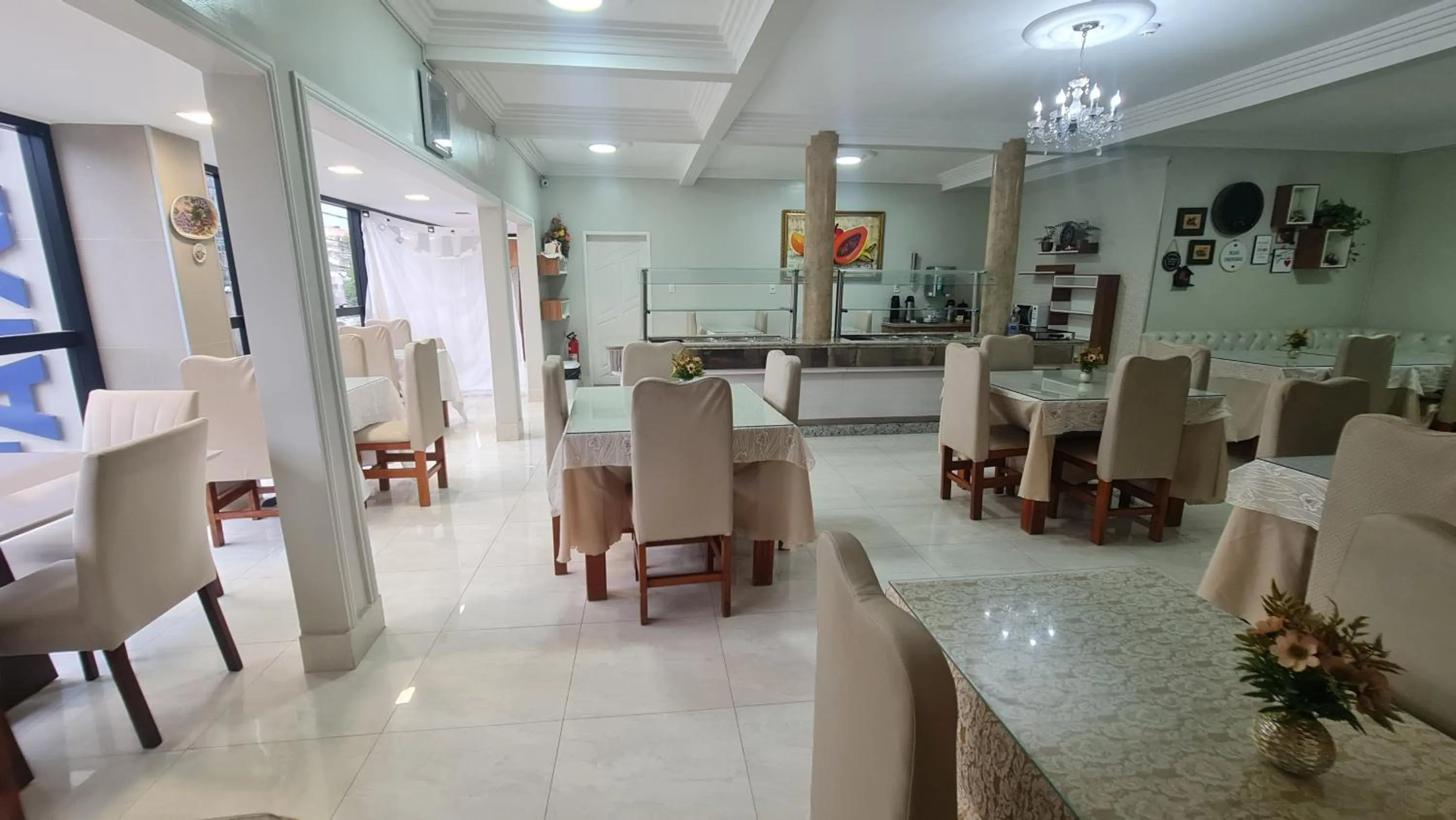 Buffet breakfast in Faixa Hotel