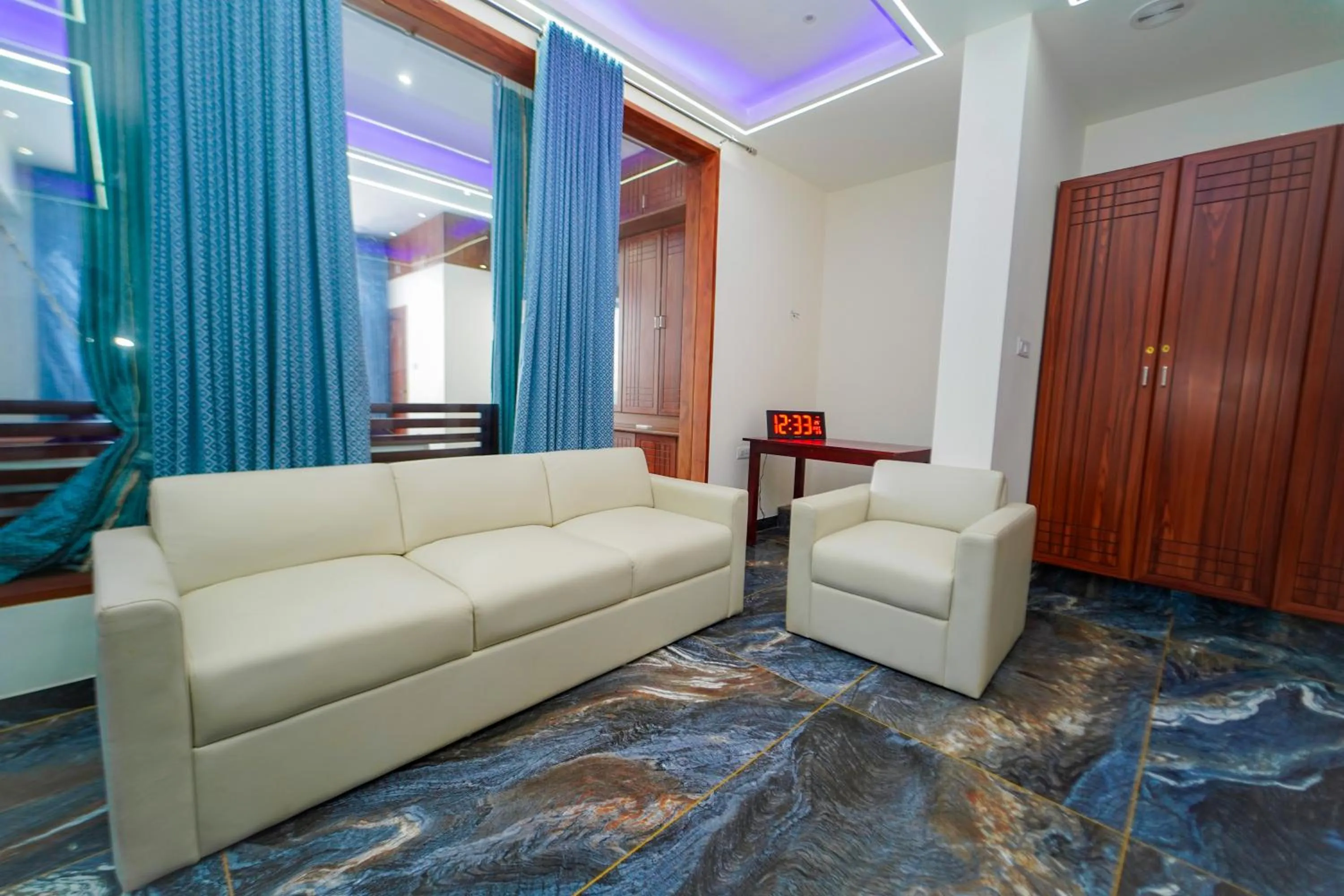 Seating area in Skylar Seaview Beach Resort & Ayurveda Varkala