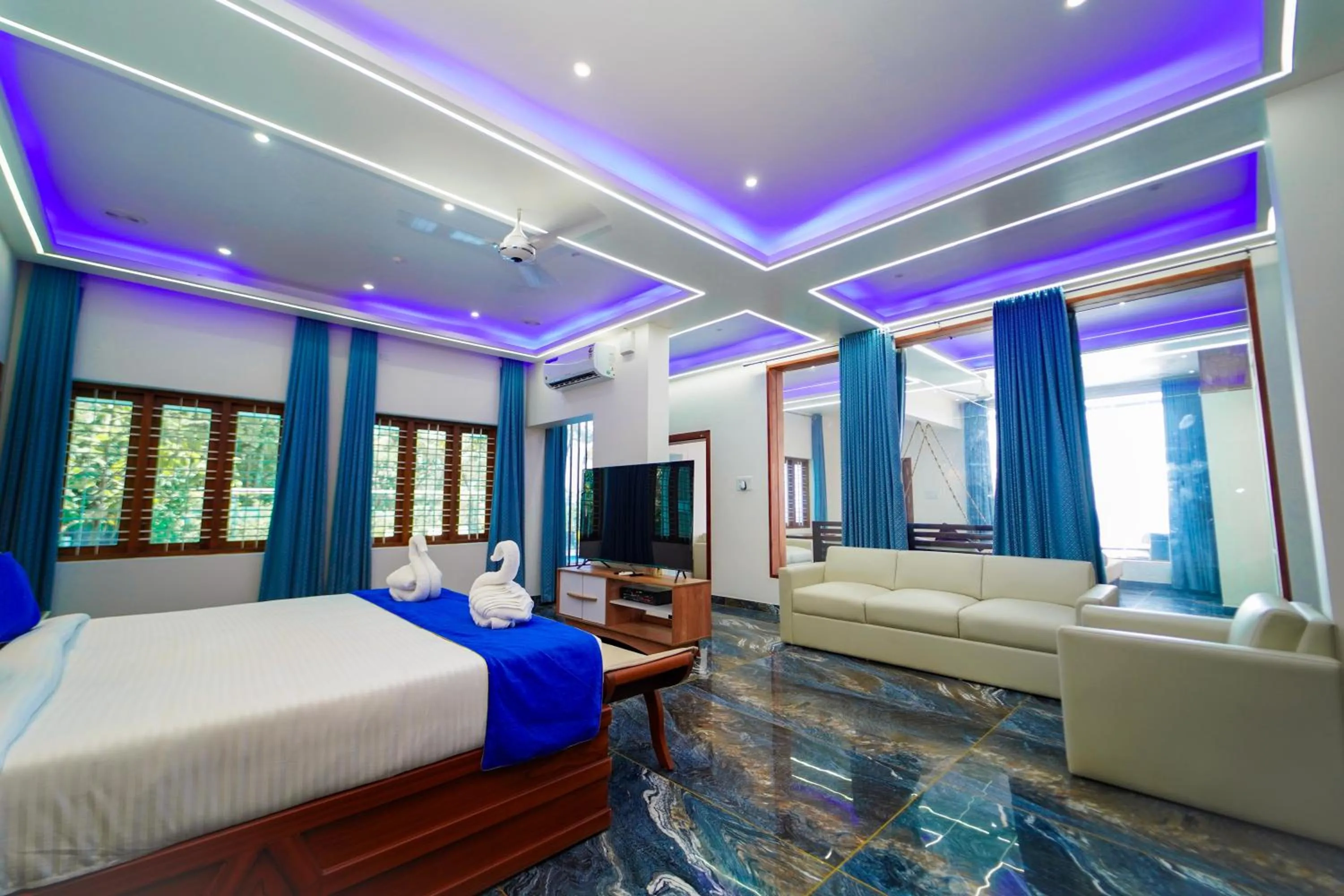 Bed in Skylar Seaview Beach Resort & Ayurveda Varkala