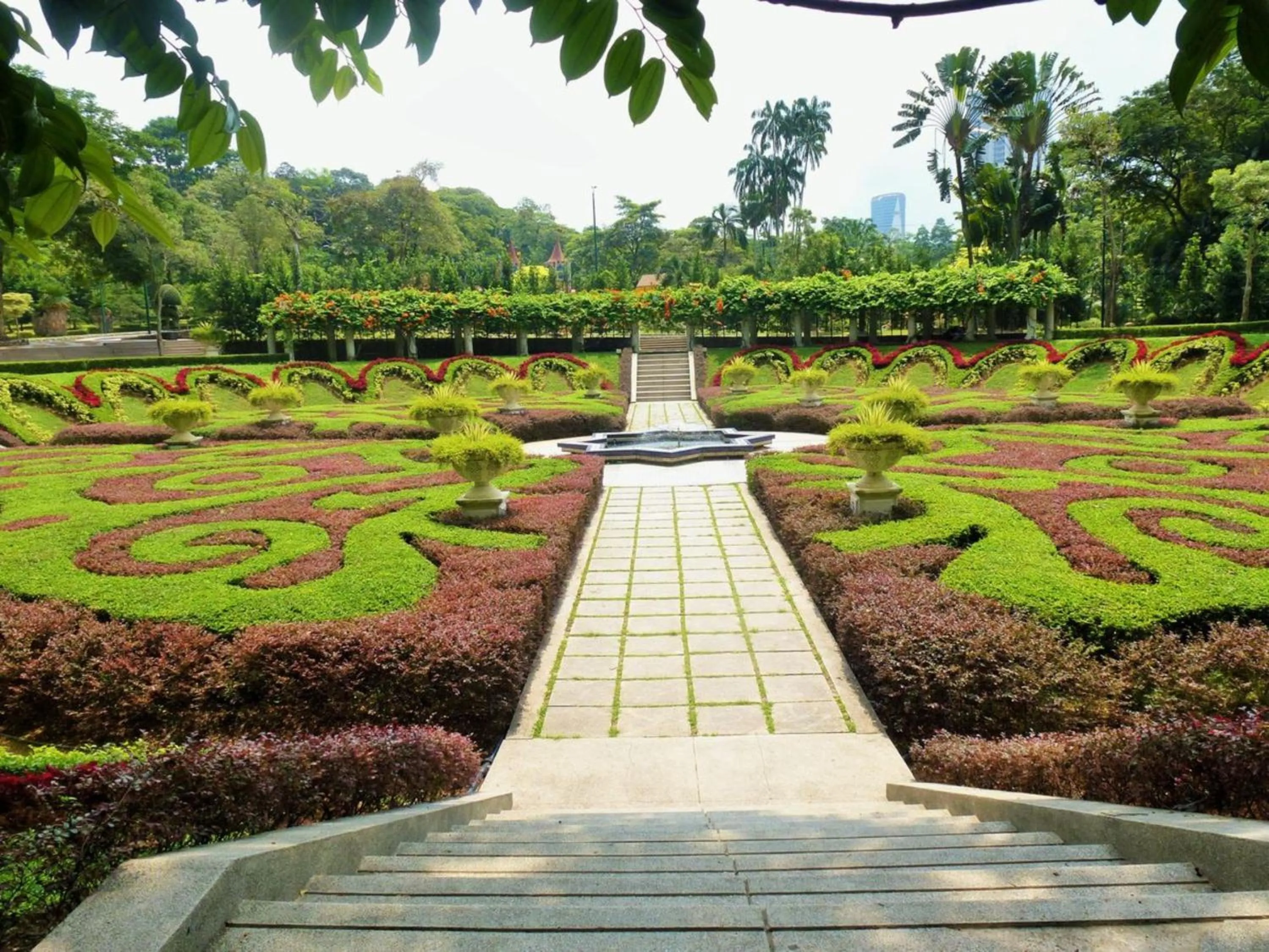 Swing & Pillows - Masjid Jamek Kuala Lumpur