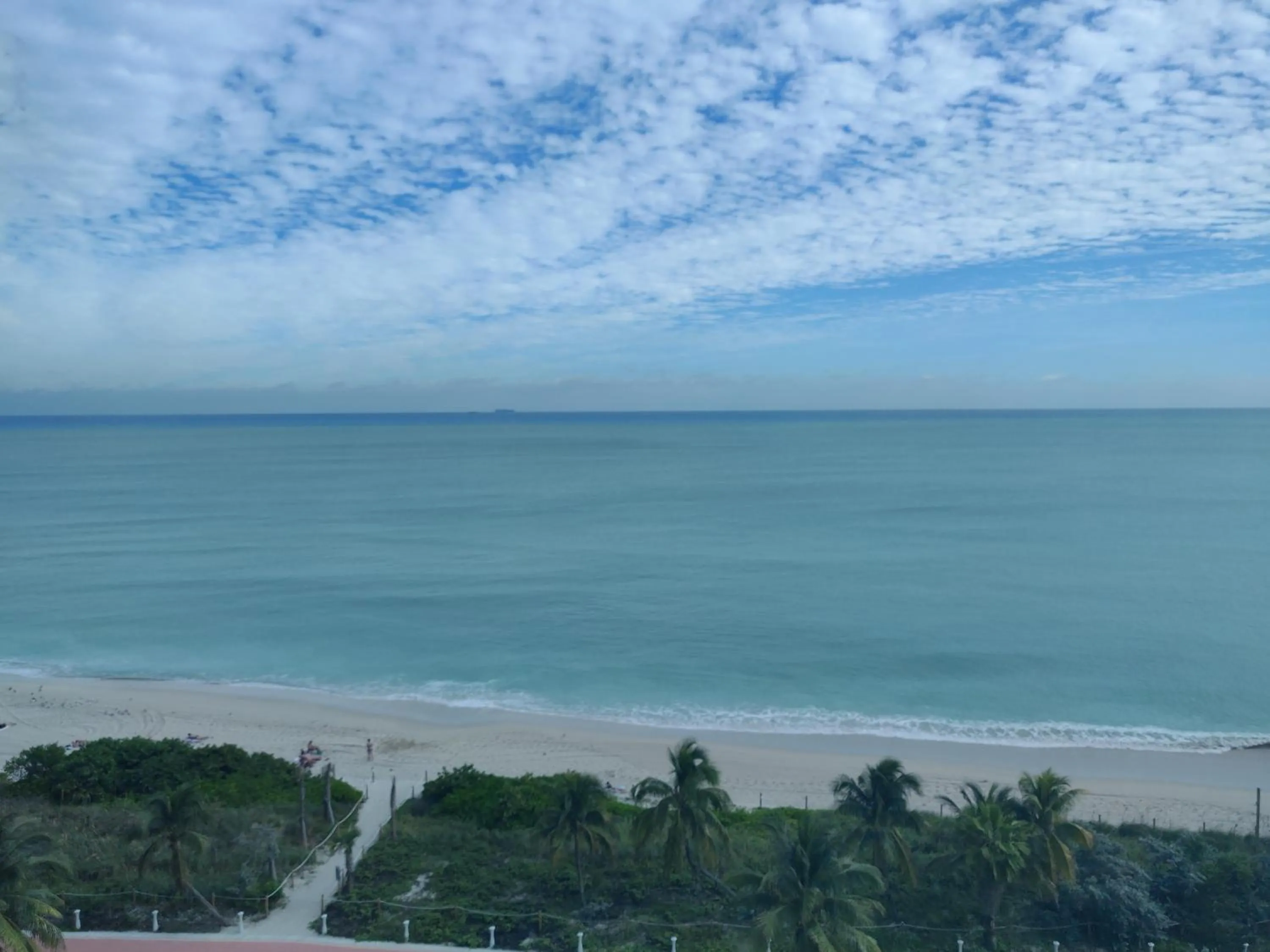 Sea view in Miami Beach Apartments by MiaRentals