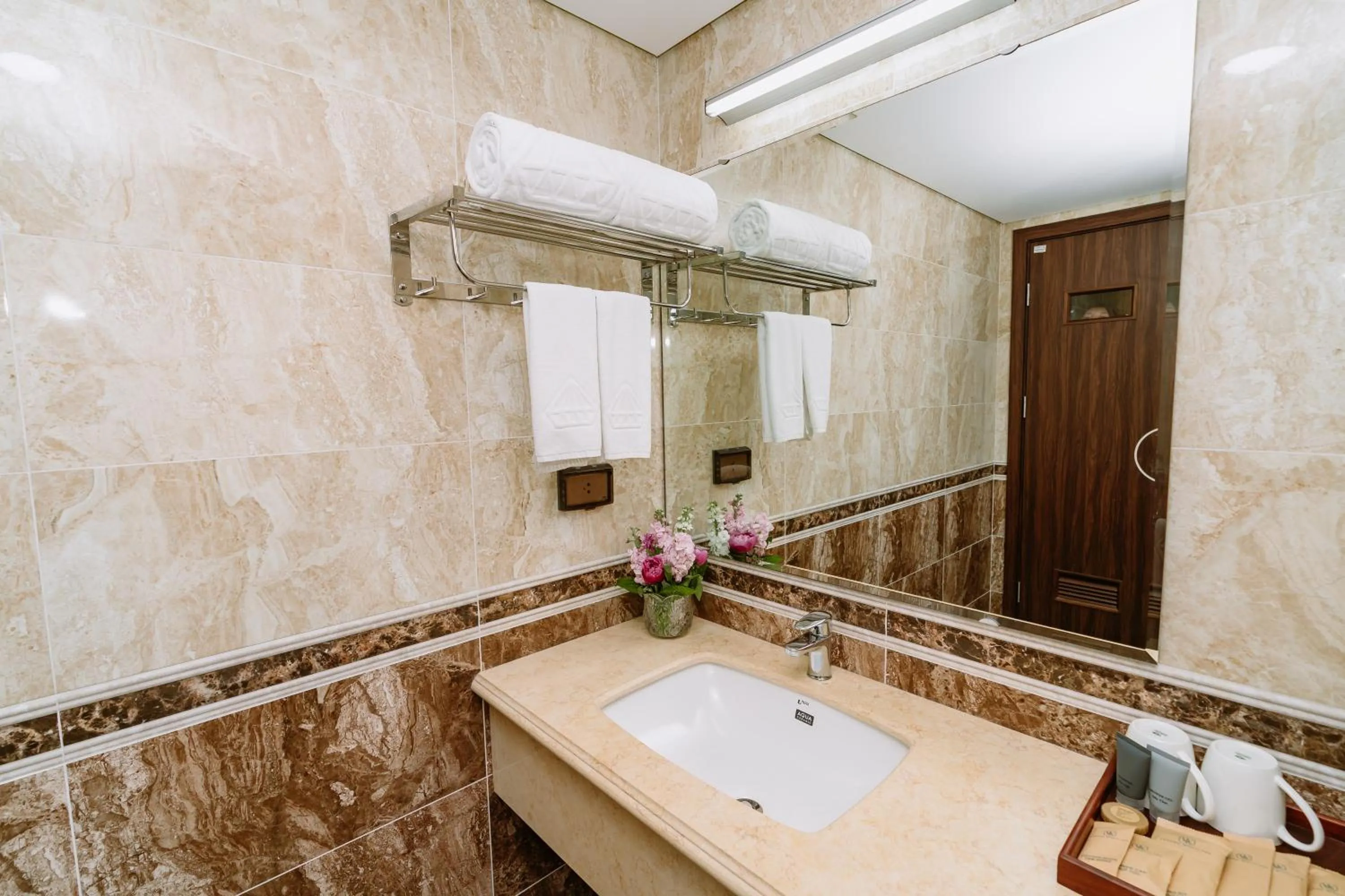 Bathroom in Legend Westlake Hotel