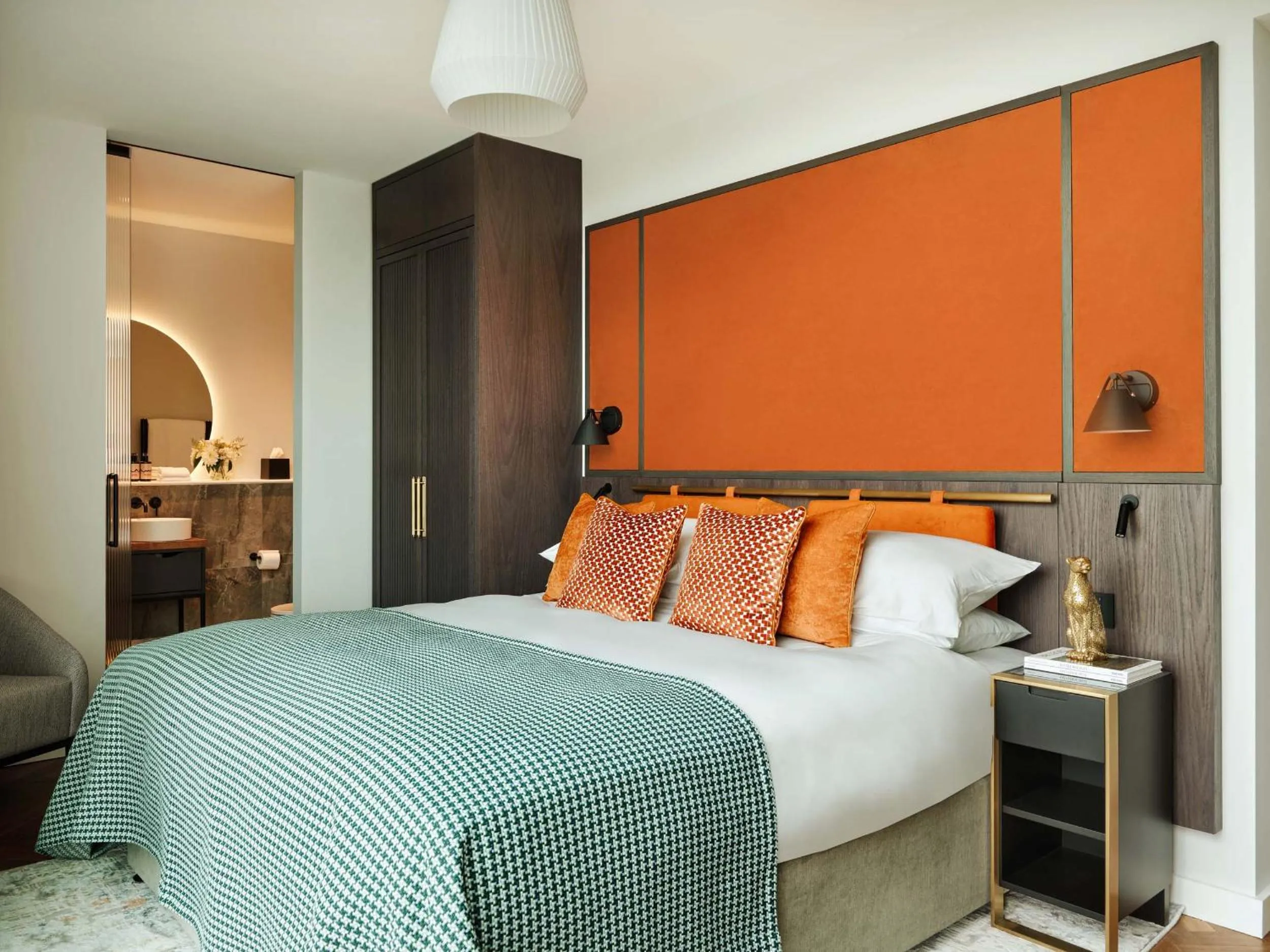 Bed in Escapade Silverstone