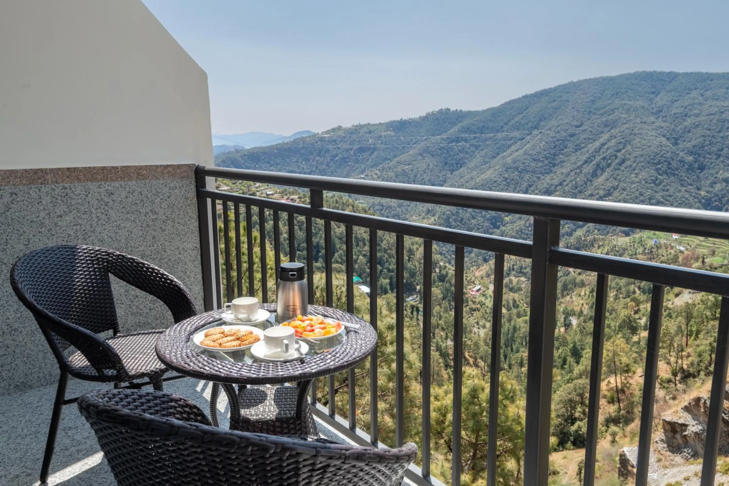 Balcony/Terrace in The Chail Resort, Chail